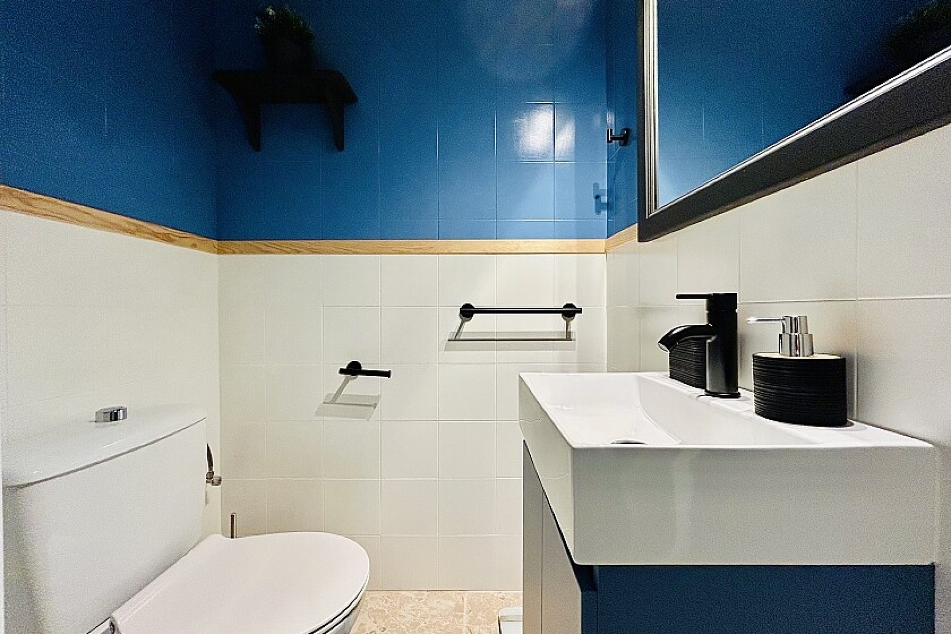 Resale - Apartment - Torrevieja - Playa del Acequión