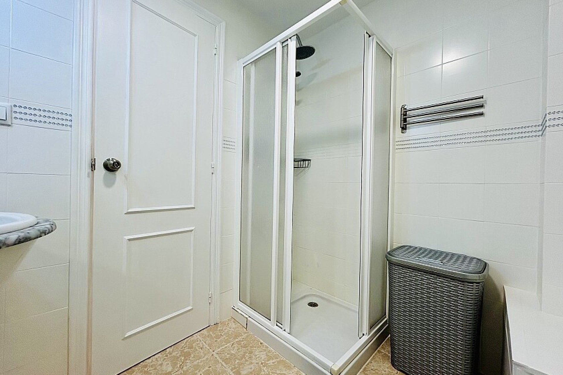 Resale - Apartment - Torrevieja - Playa del Acequión