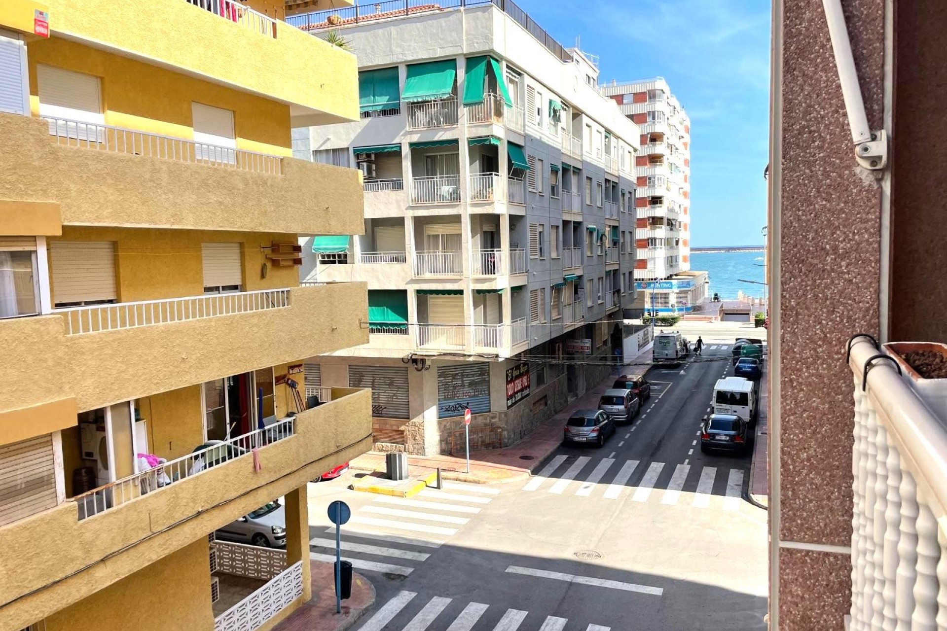 Resale - Apartment - Torrevieja - Playa del Acequión