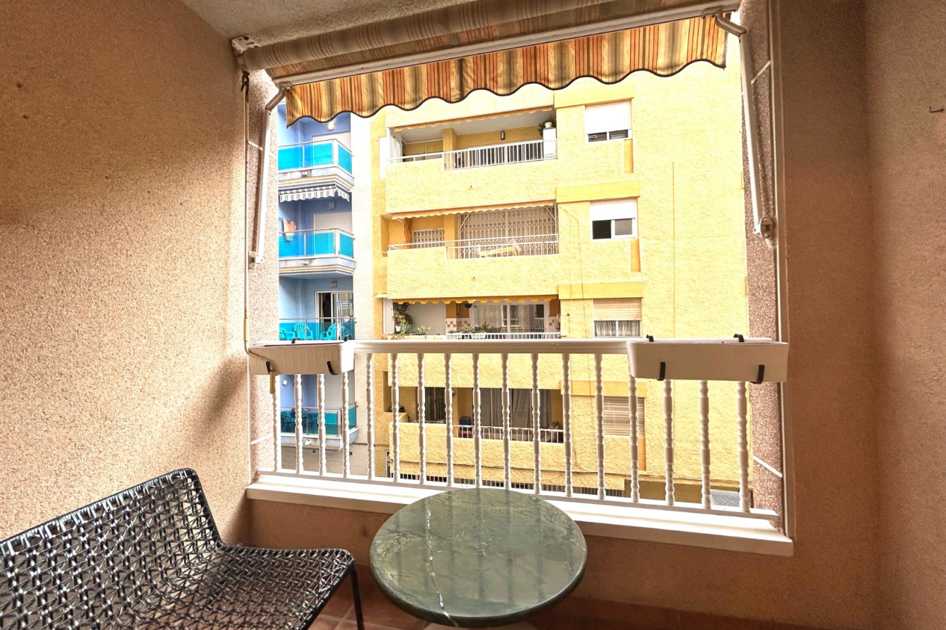 Resale - Apartment - Torrevieja - Playa del Acequión