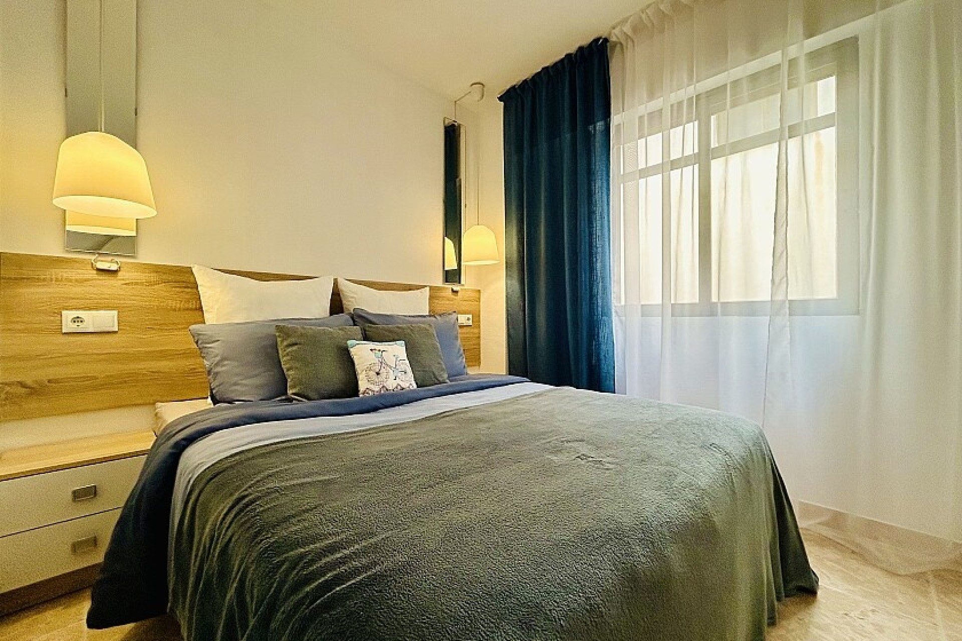 Resale - Apartment - Torrevieja - Playa del Acequión