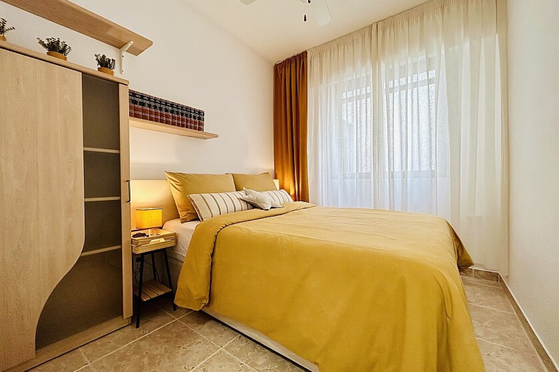 Resale - Apartment - Torrevieja - Playa del Acequión