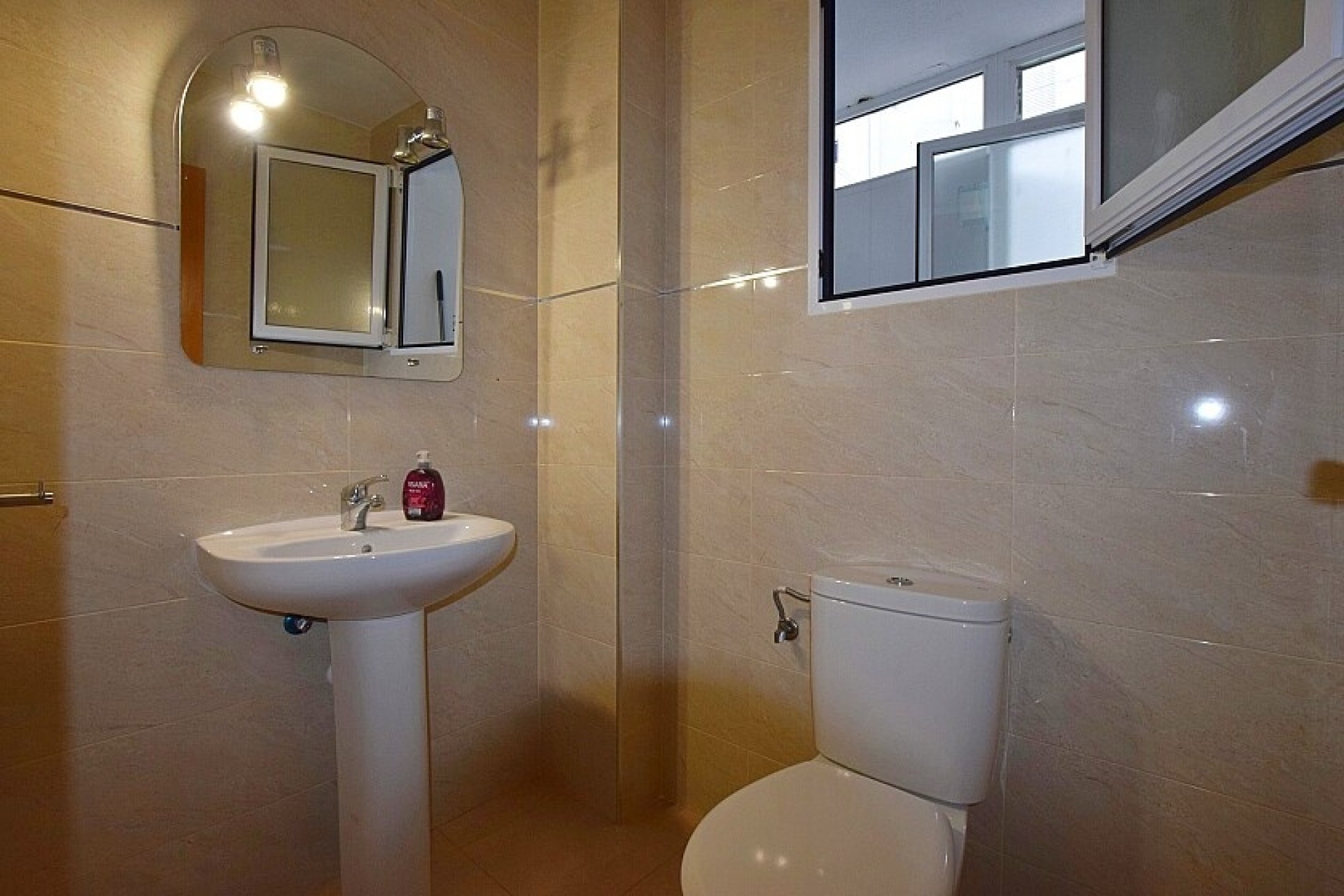 Resale - Apartment - Torrevieja - Playa del Acequión