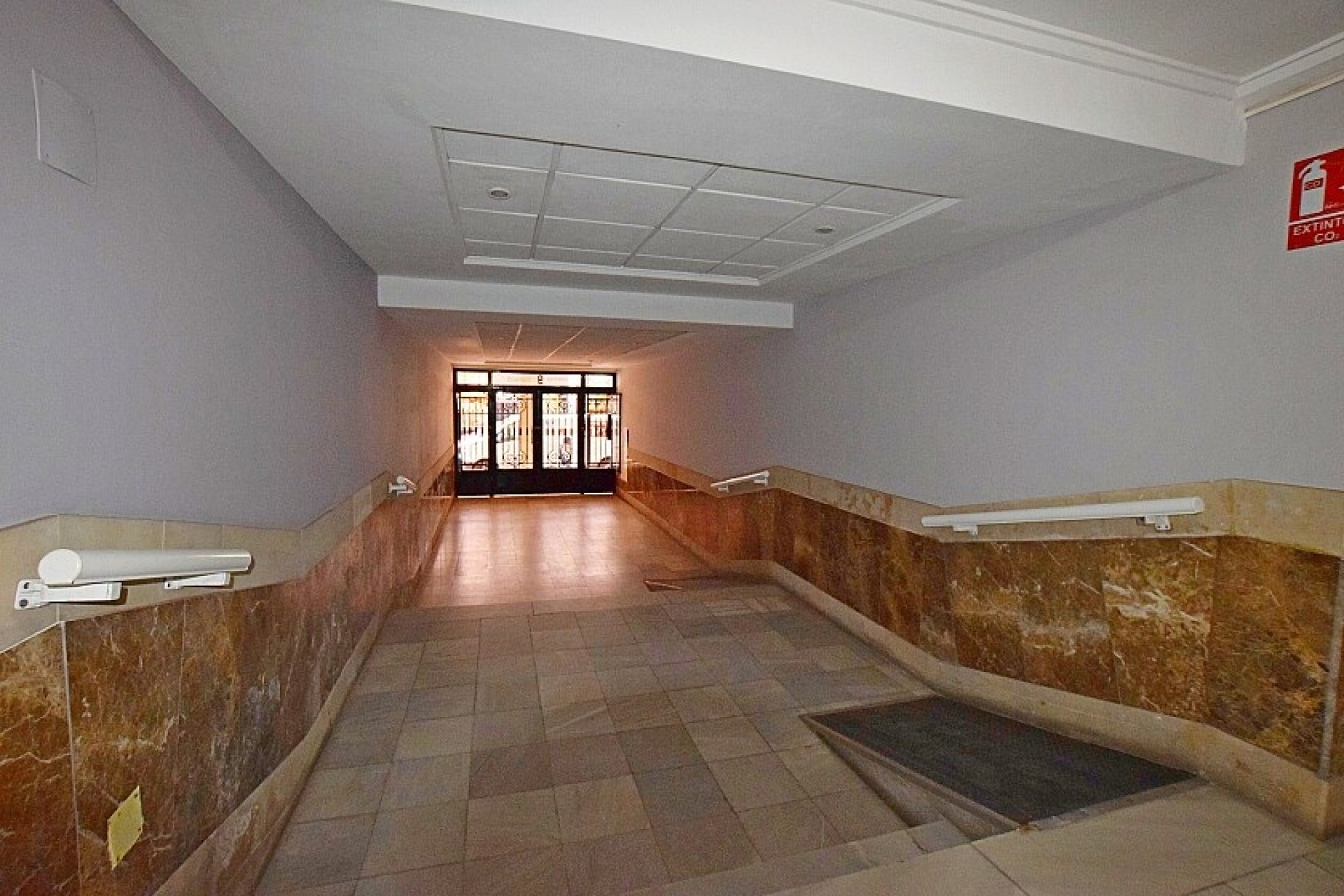 Resale - Apartment - Torrevieja - Playa del Acequión