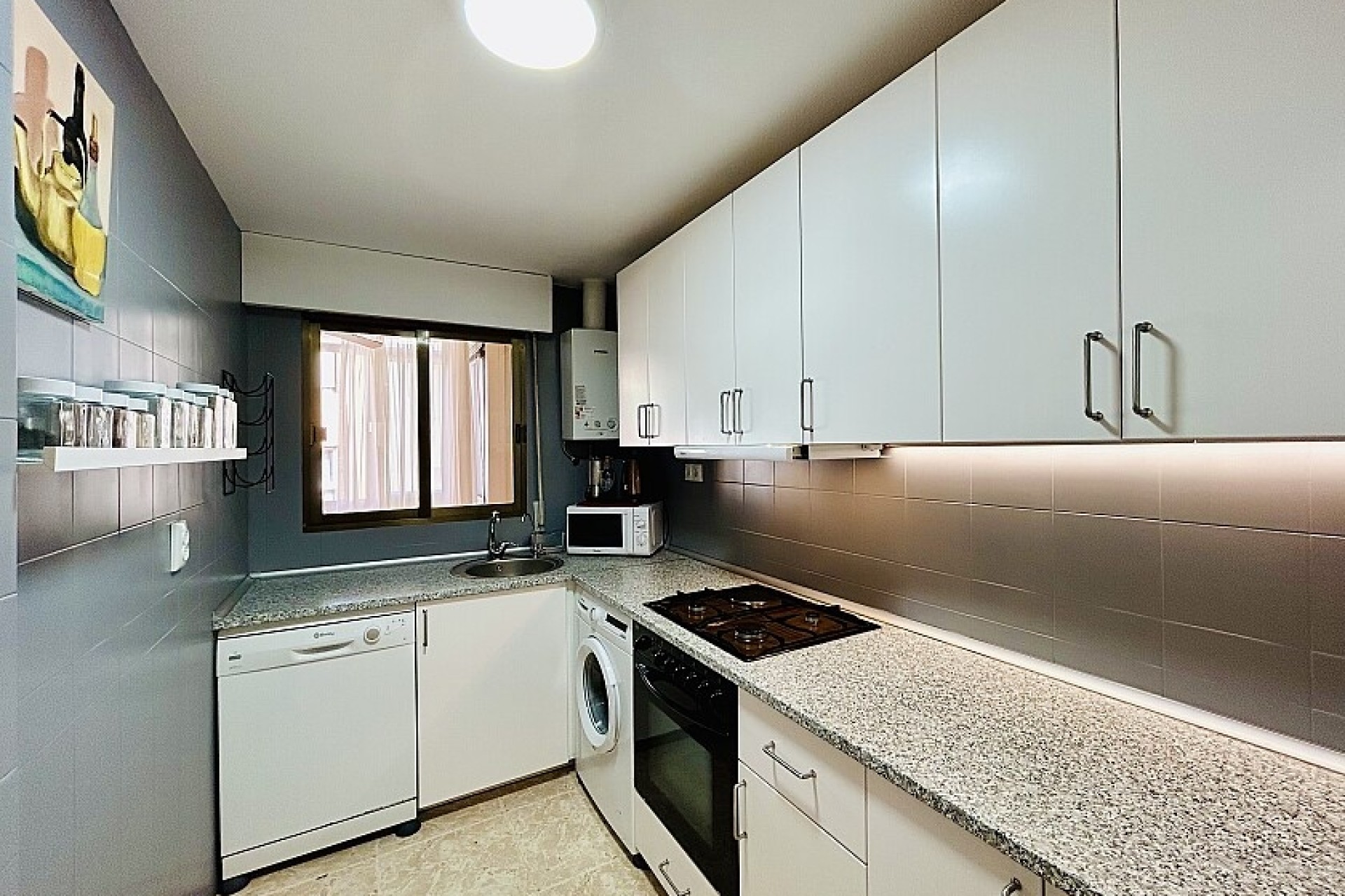 Resale - Apartment - Torrevieja - Playa del Acequión