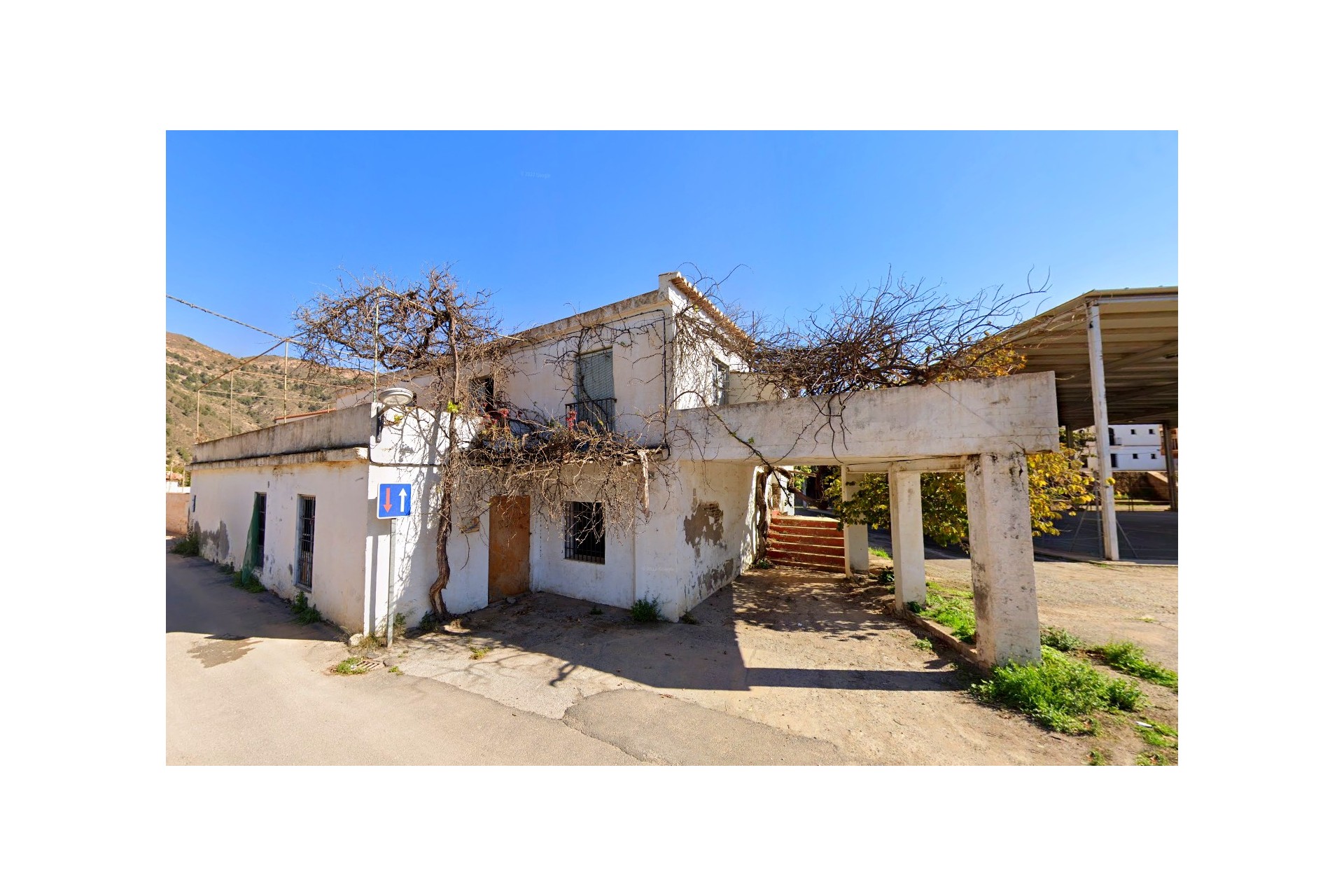 Resale - Apartment - Veléz de Benaudalla
