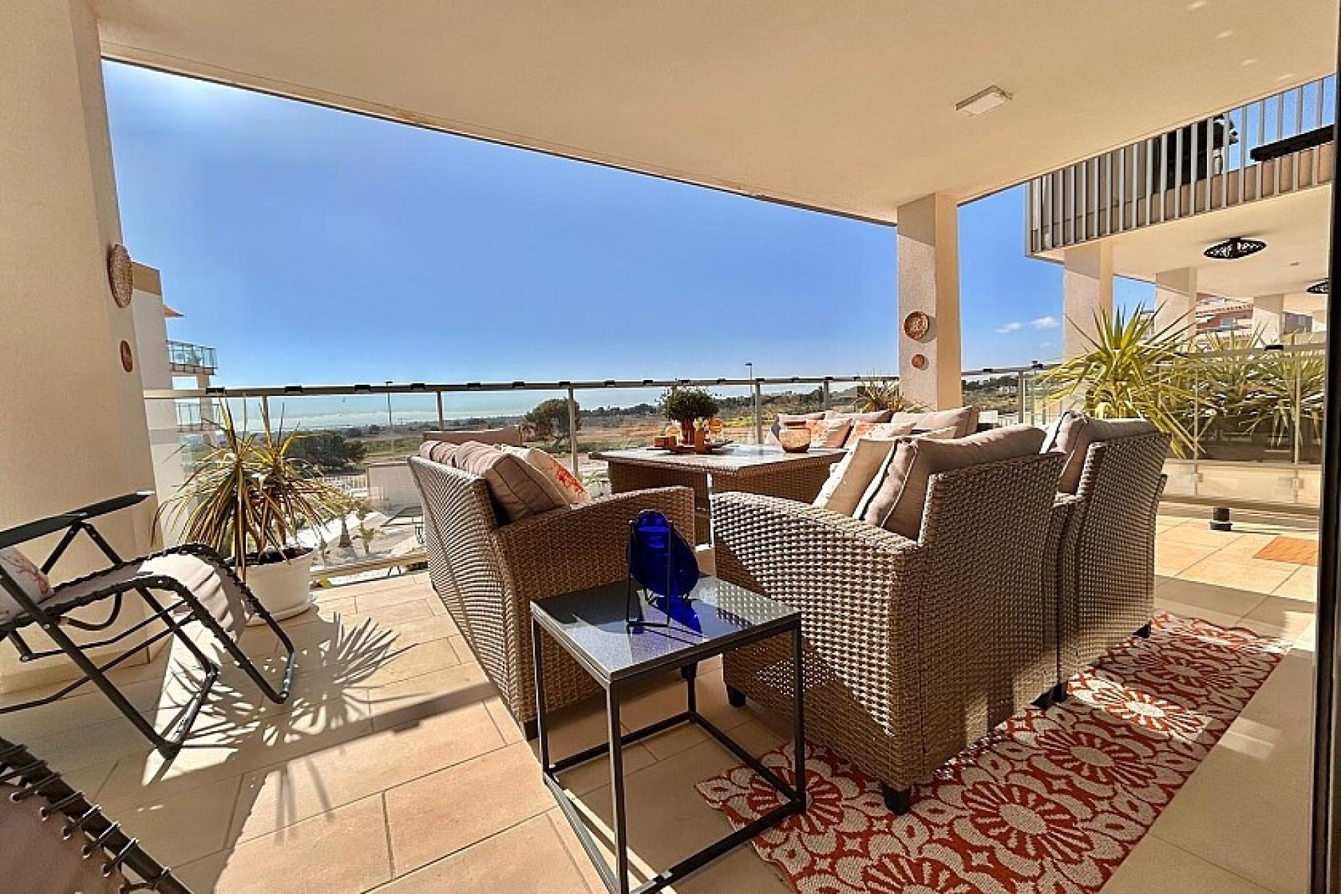 Resale - Apartment - Villamartin