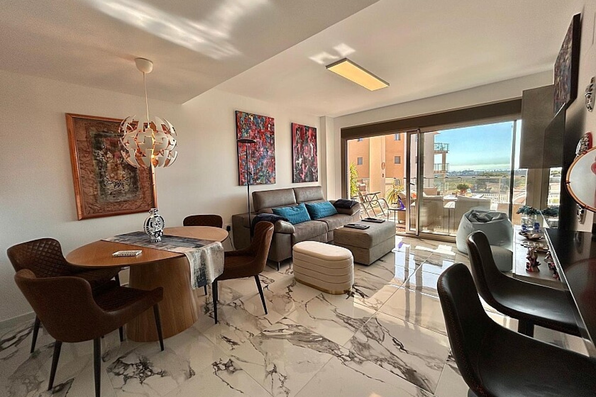 Resale - Apartment - Villamartin