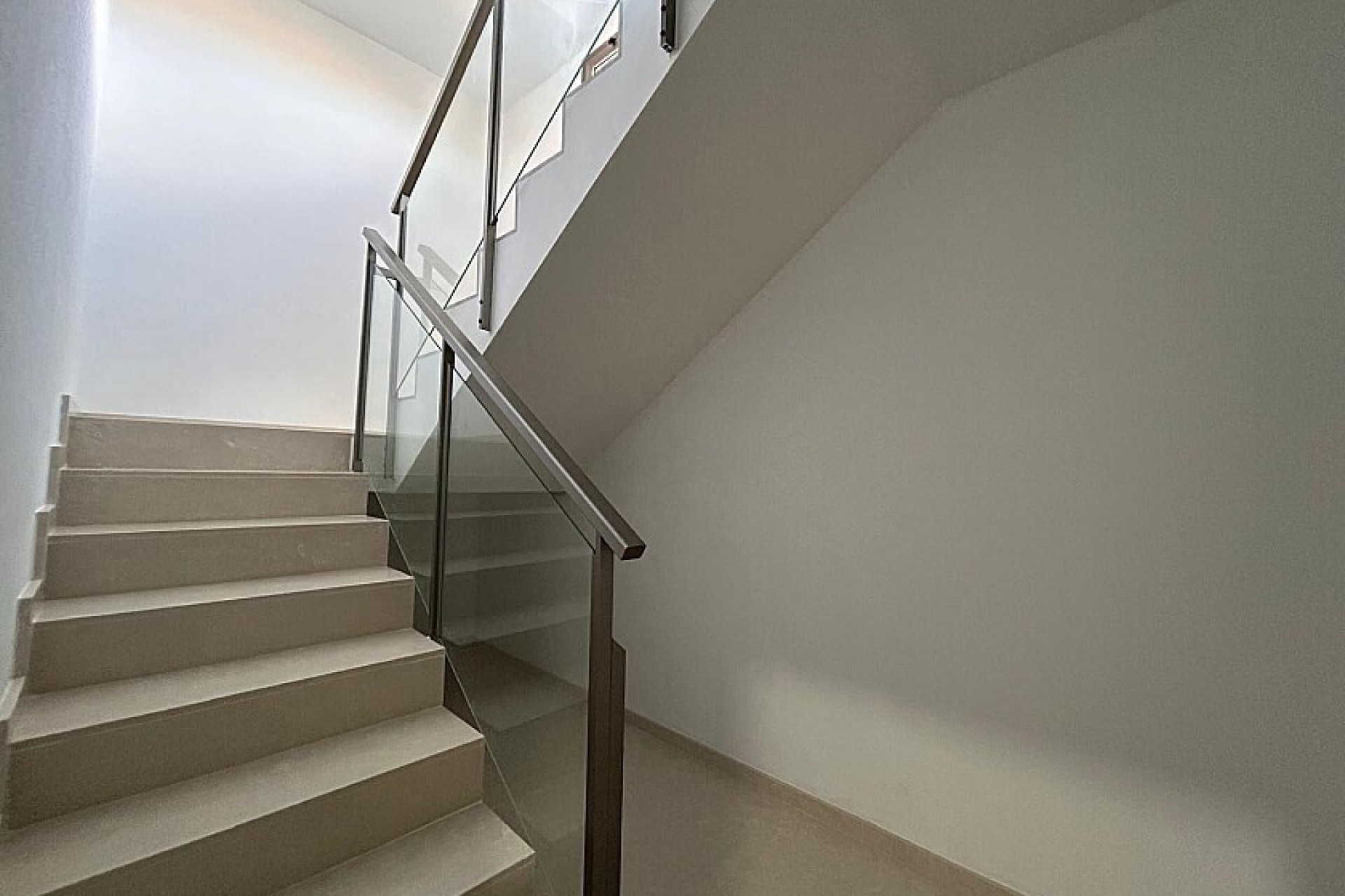 Resale - Apartment - Villamartin