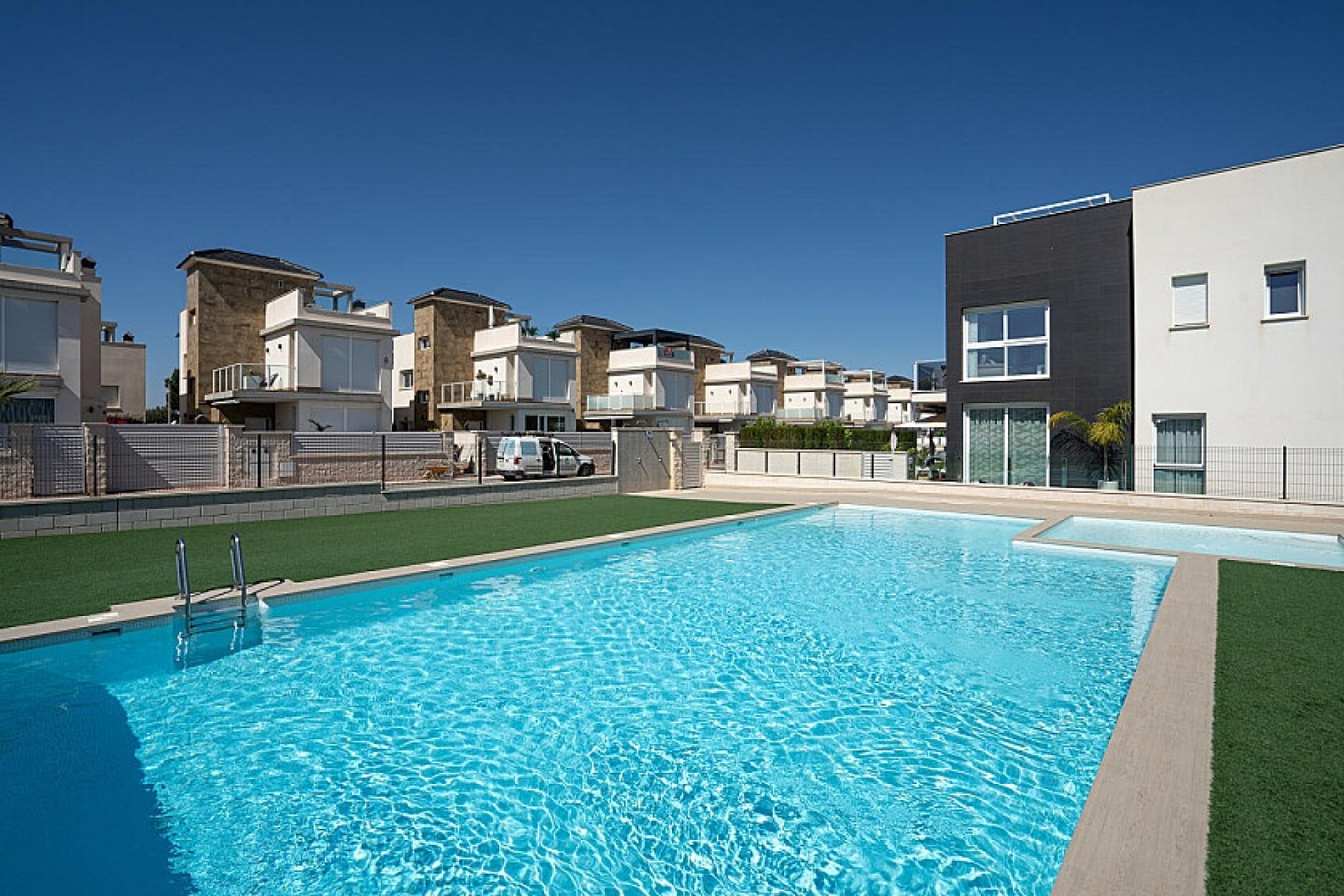 Resale - Bungalow - Torrevieja - Carrefour area