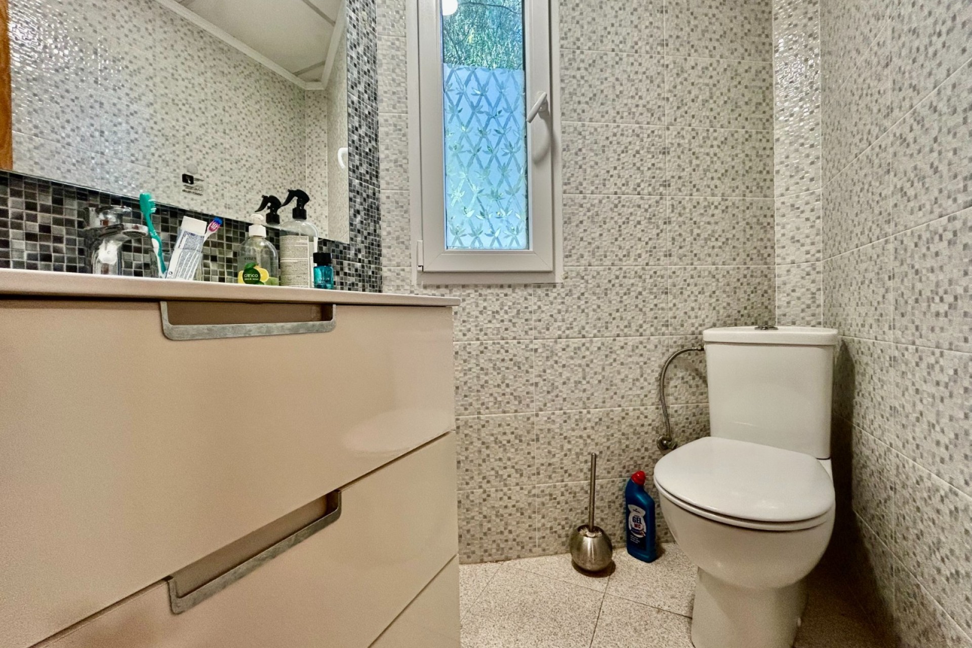 Resale - Commercial - Daya Nueva - Pueblo