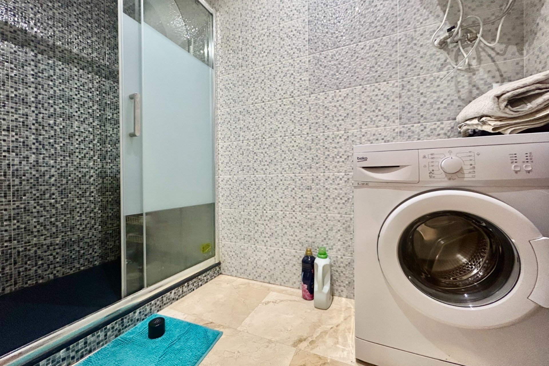 Resale - Commercial - Daya Nueva - Pueblo