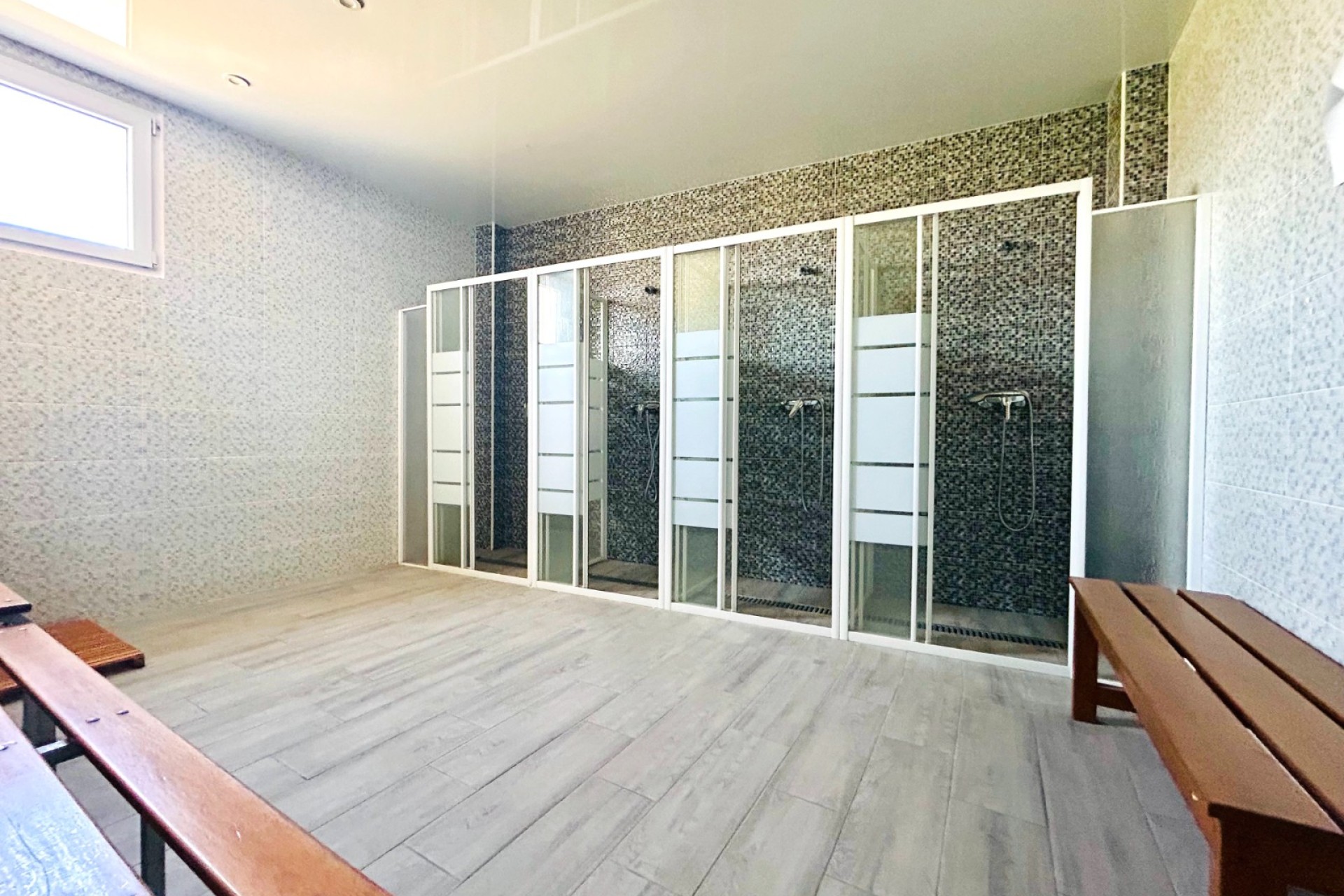 Resale - Commercial - Daya Nueva - Pueblo