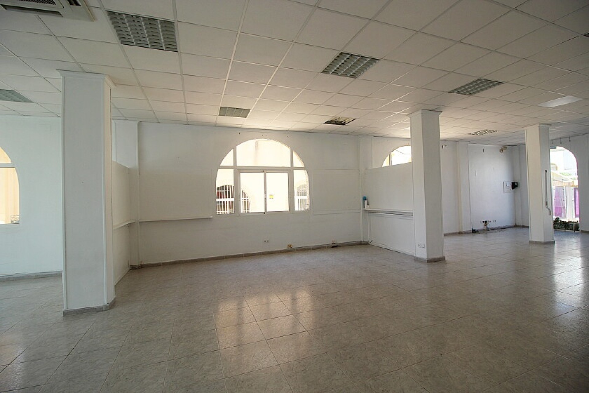 Resale - Commercial - Orihuela Costa - La Zenia