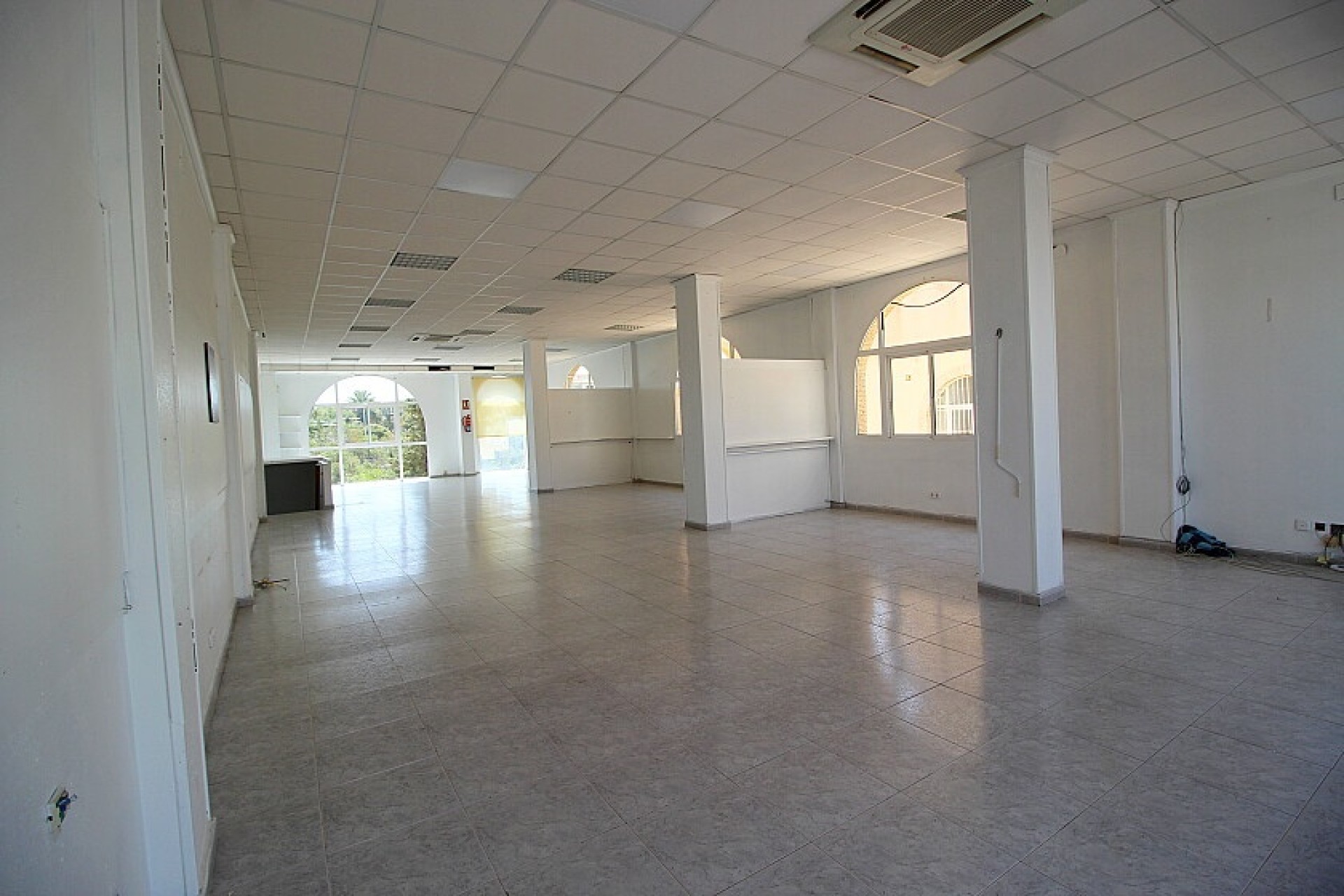 Resale - Commercial - Orihuela Costa - La Zenia