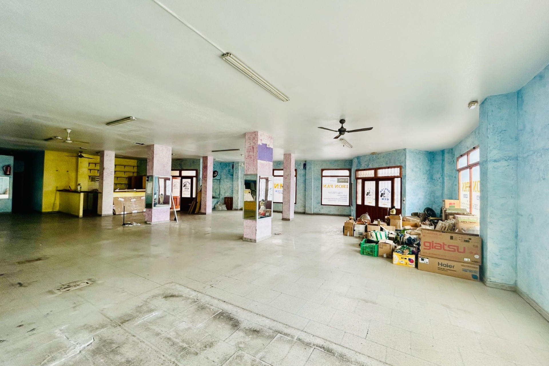 Resale - Commercial - Torrevieja - Centro