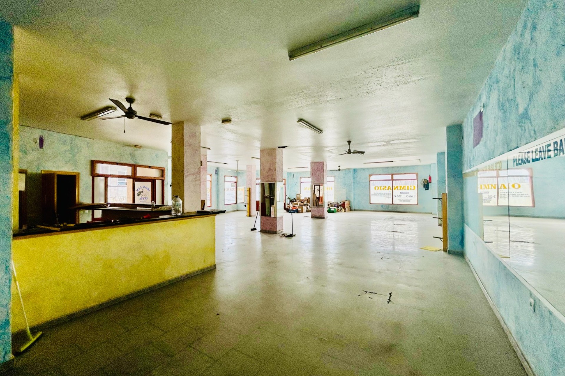 Resale - Commercial - Torrevieja - Centro