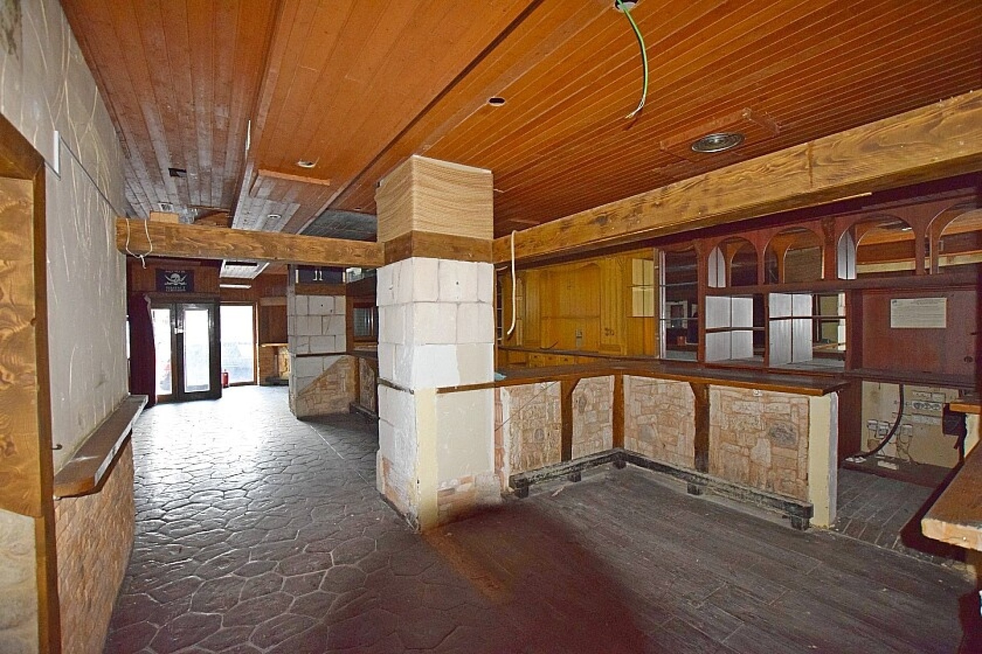 Resale - Commercial - Torrevieja - Playa de los Locos