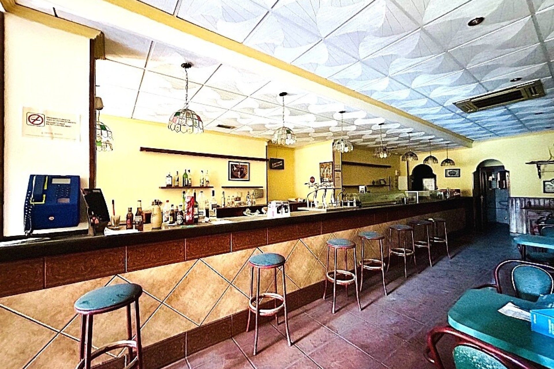 Resale - Commercial - Torrevieja - Playa del Cura