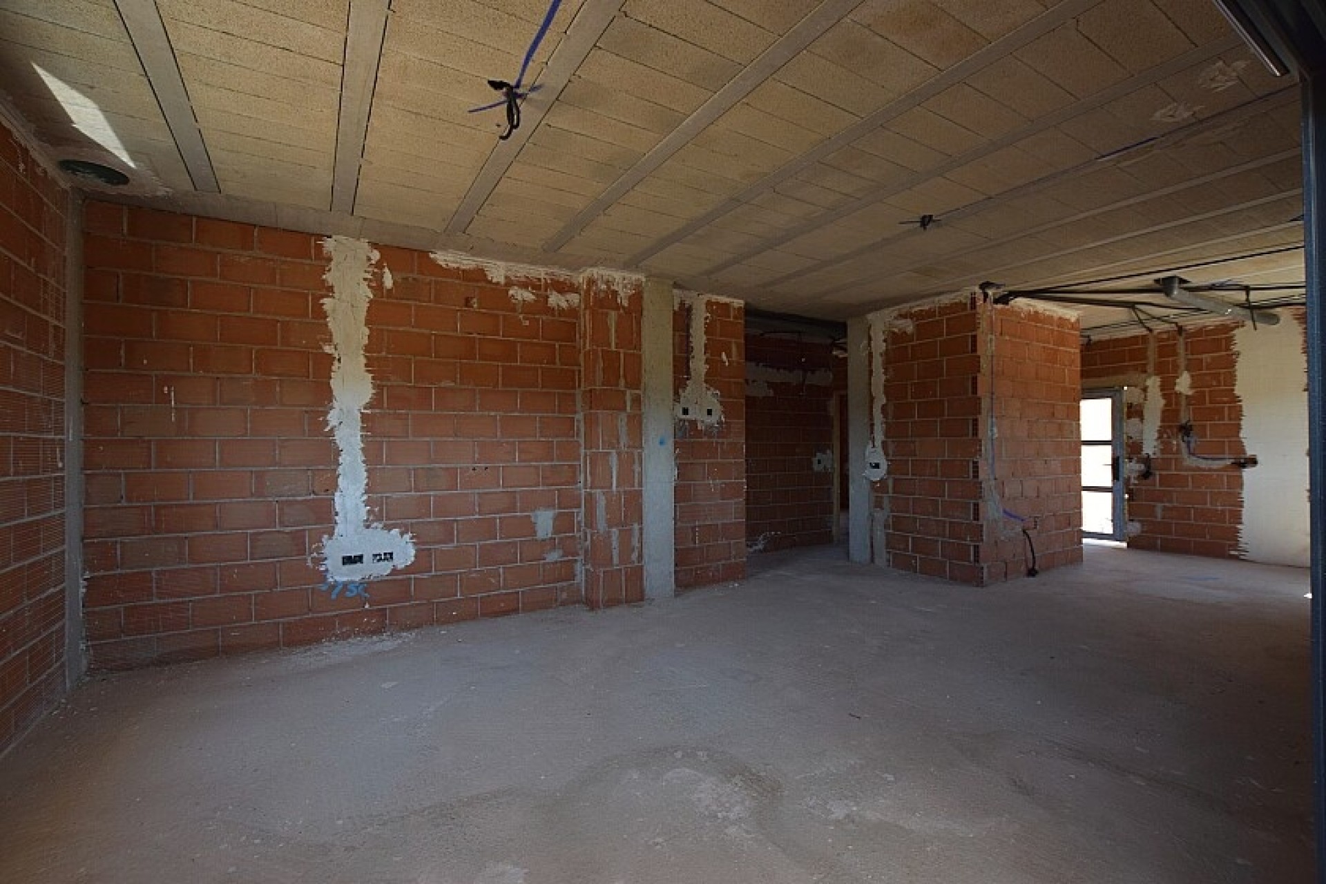 Resale - Country house - Pinoso
