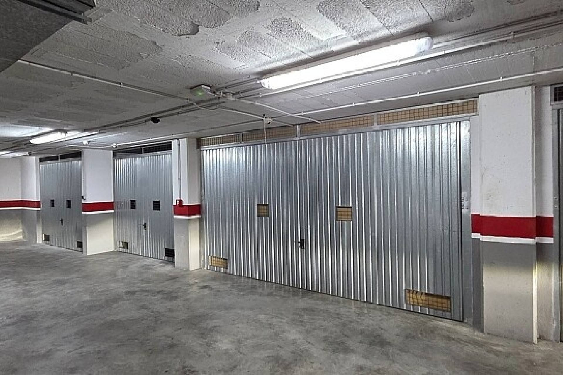 Resale - Garage - La Mata