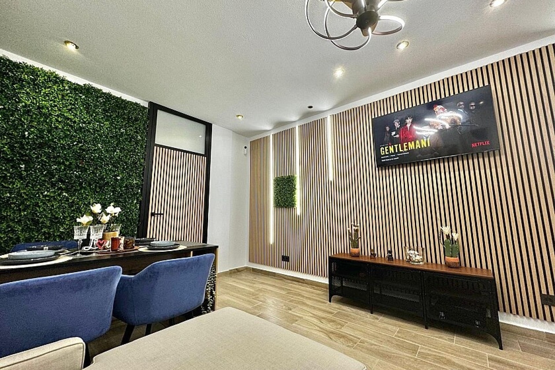 Resale - Ground floor apartment - Torrevieja - Playa de los Locos