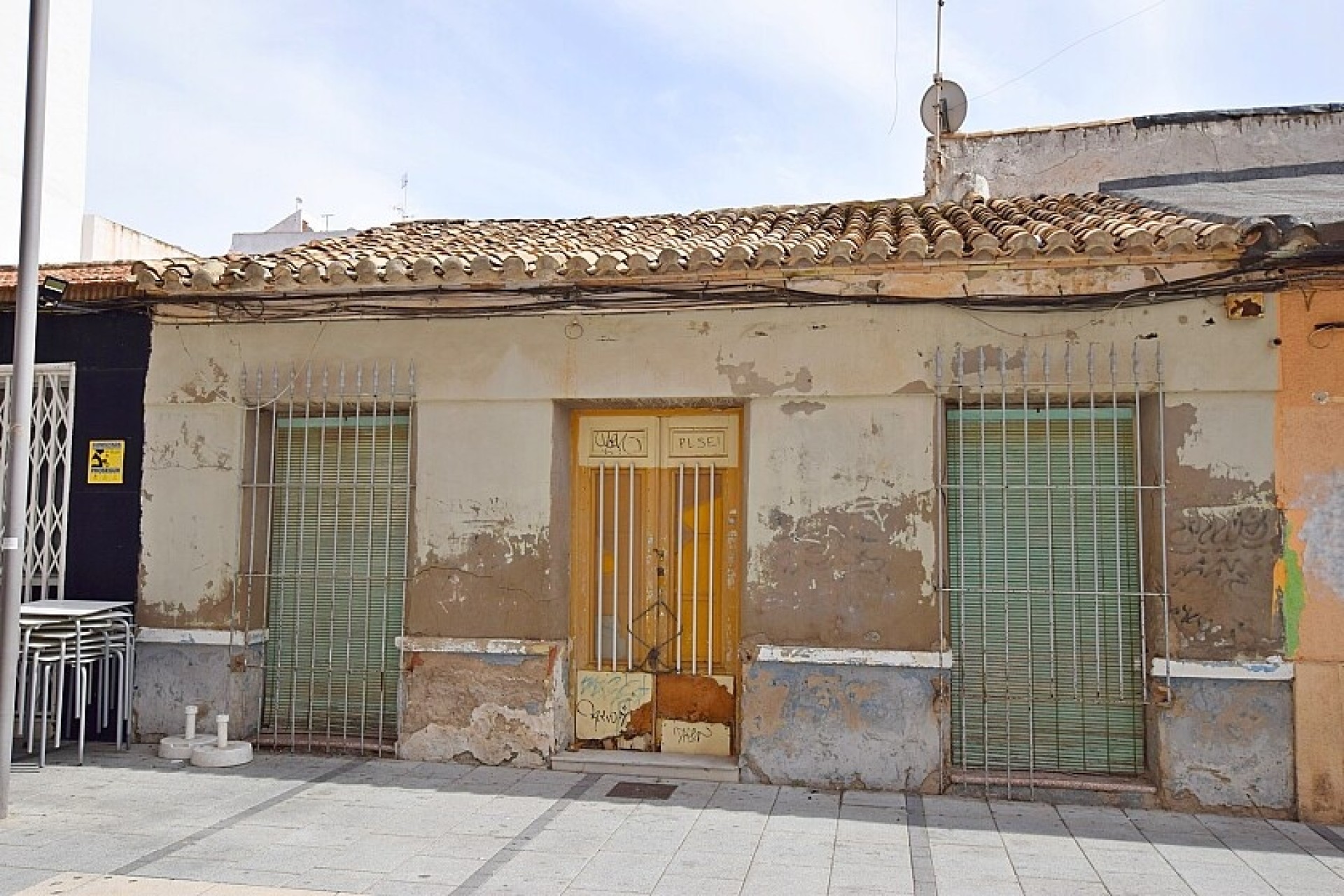 Resale - Land - Torrevieja - Paseo de Torrevieja
