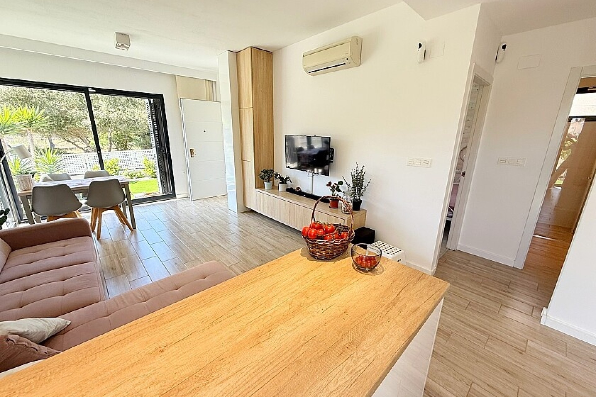 Resale - Luxury villa - Orihuela Costa - La Zenia