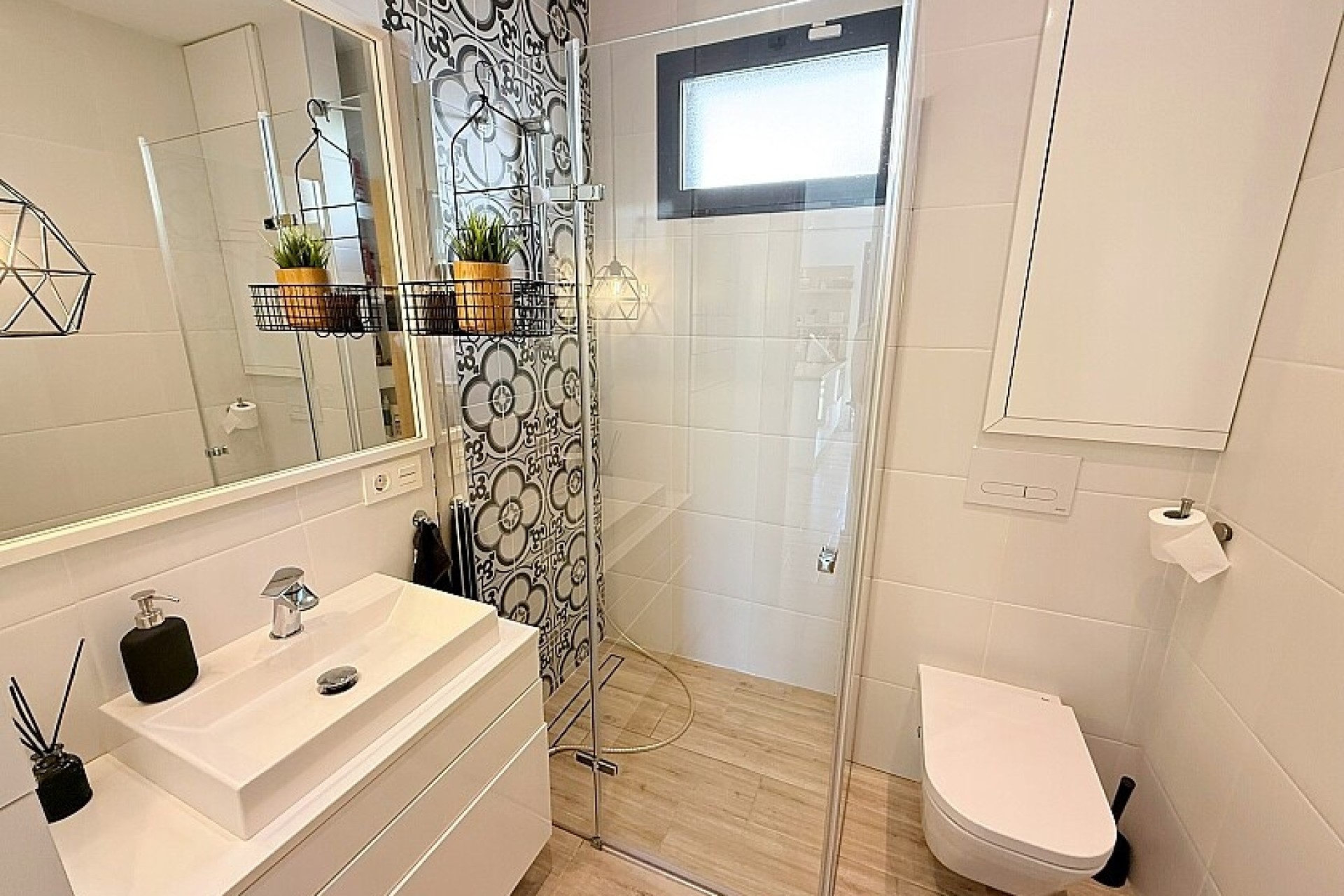 Resale - Luxury villa - Orihuela Costa - La Zenia