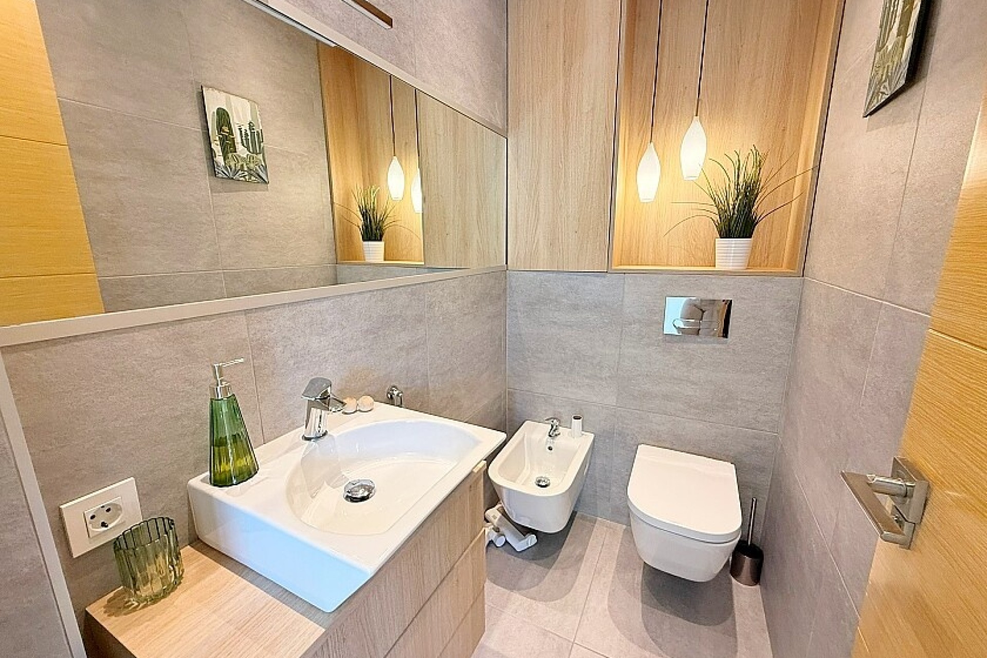 Resale - Luxury villa - Orihuela Costa - La Zenia