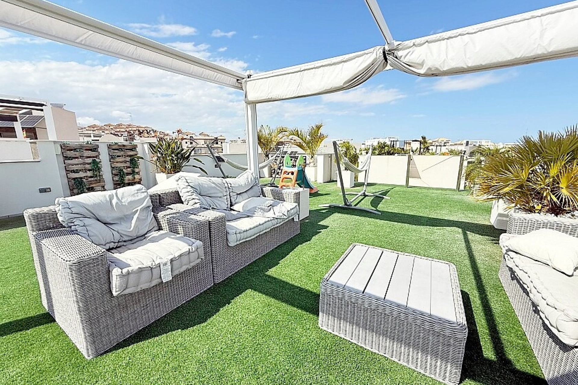 Resale - Luxury villa - Orihuela Costa - Villamartín