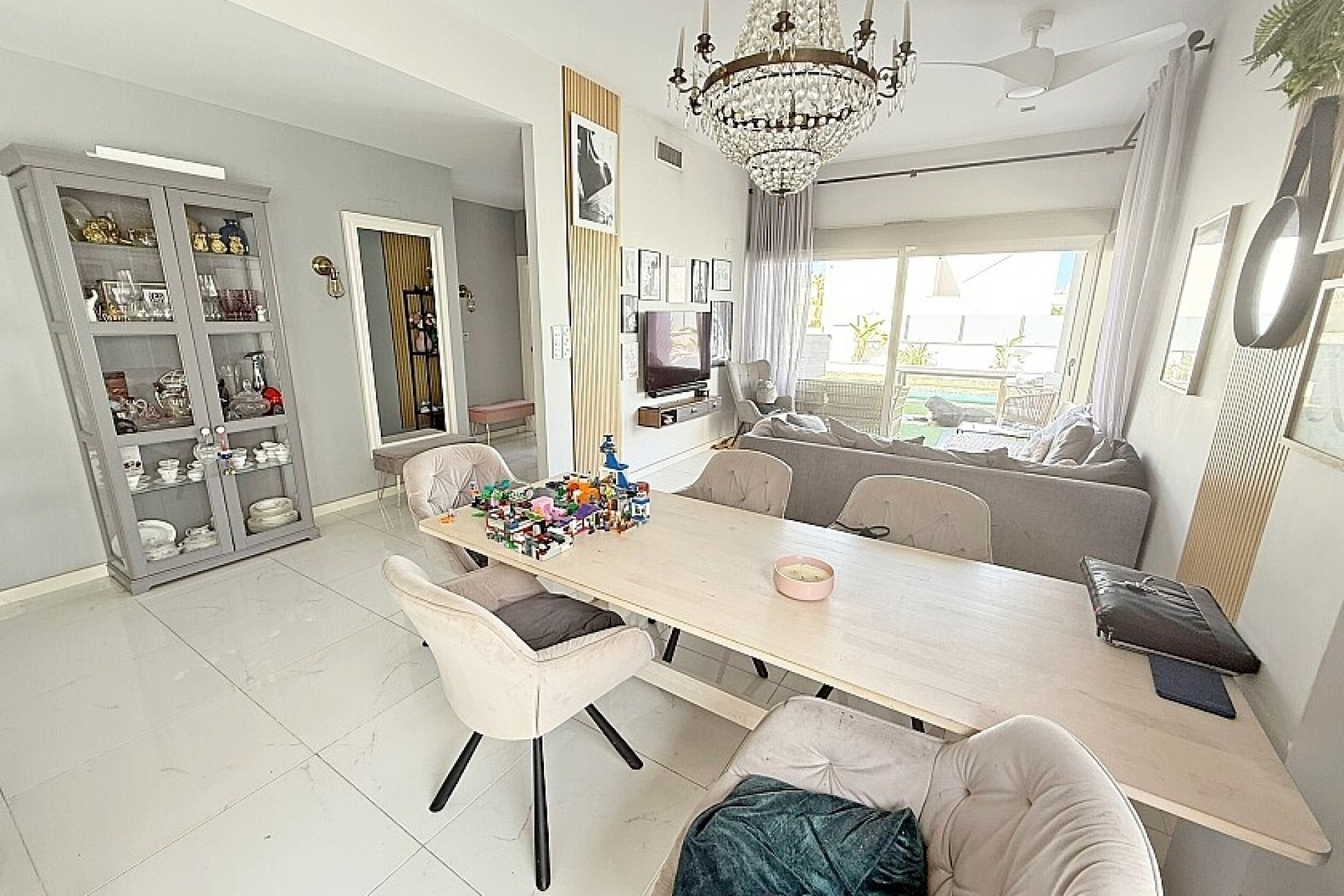 Resale - Luxury villa - Orihuela Costa - Villamartín