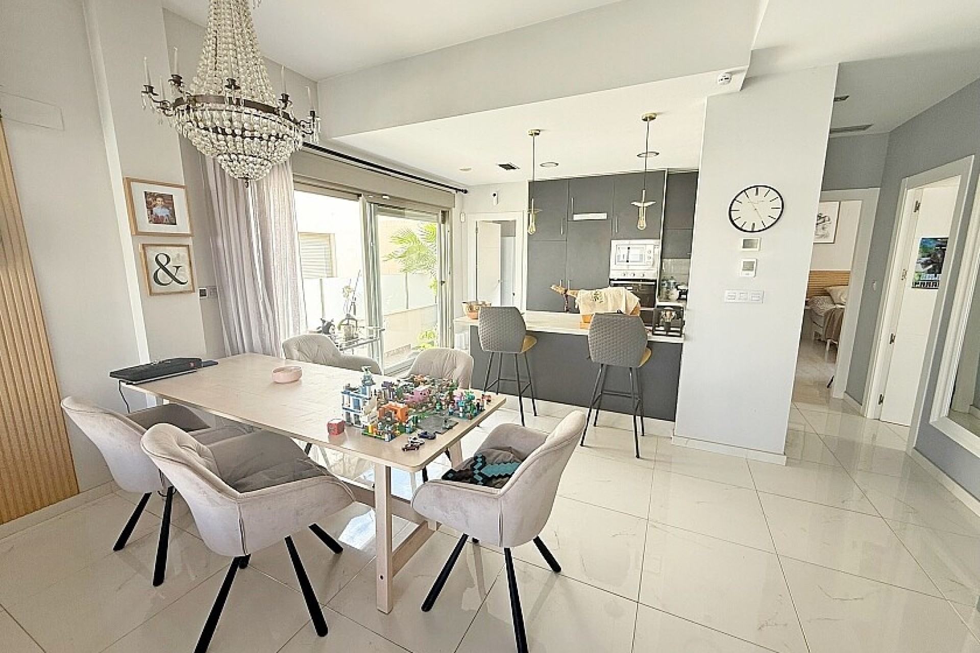 Resale - Luxury villa - Orihuela Costa - Villamartín