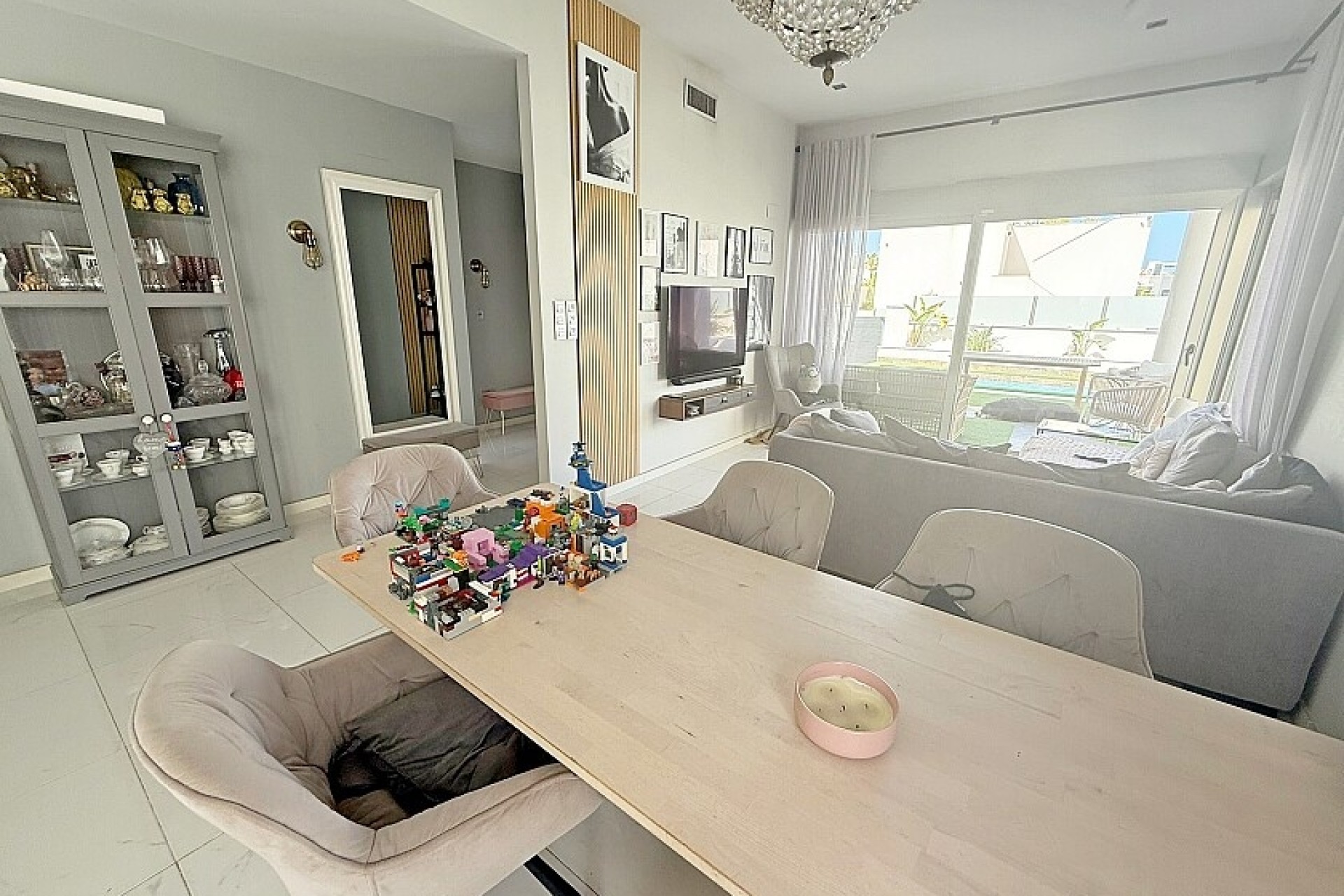 Resale - Luxury villa - Orihuela Costa - Villamartín