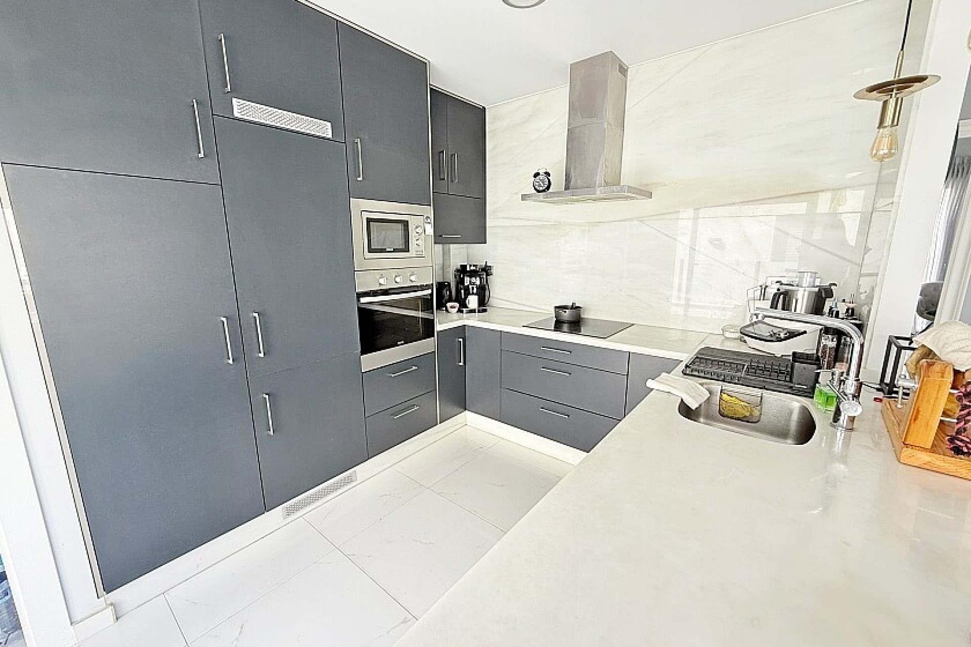 Resale - Luxury villa - Orihuela Costa - Villamartín