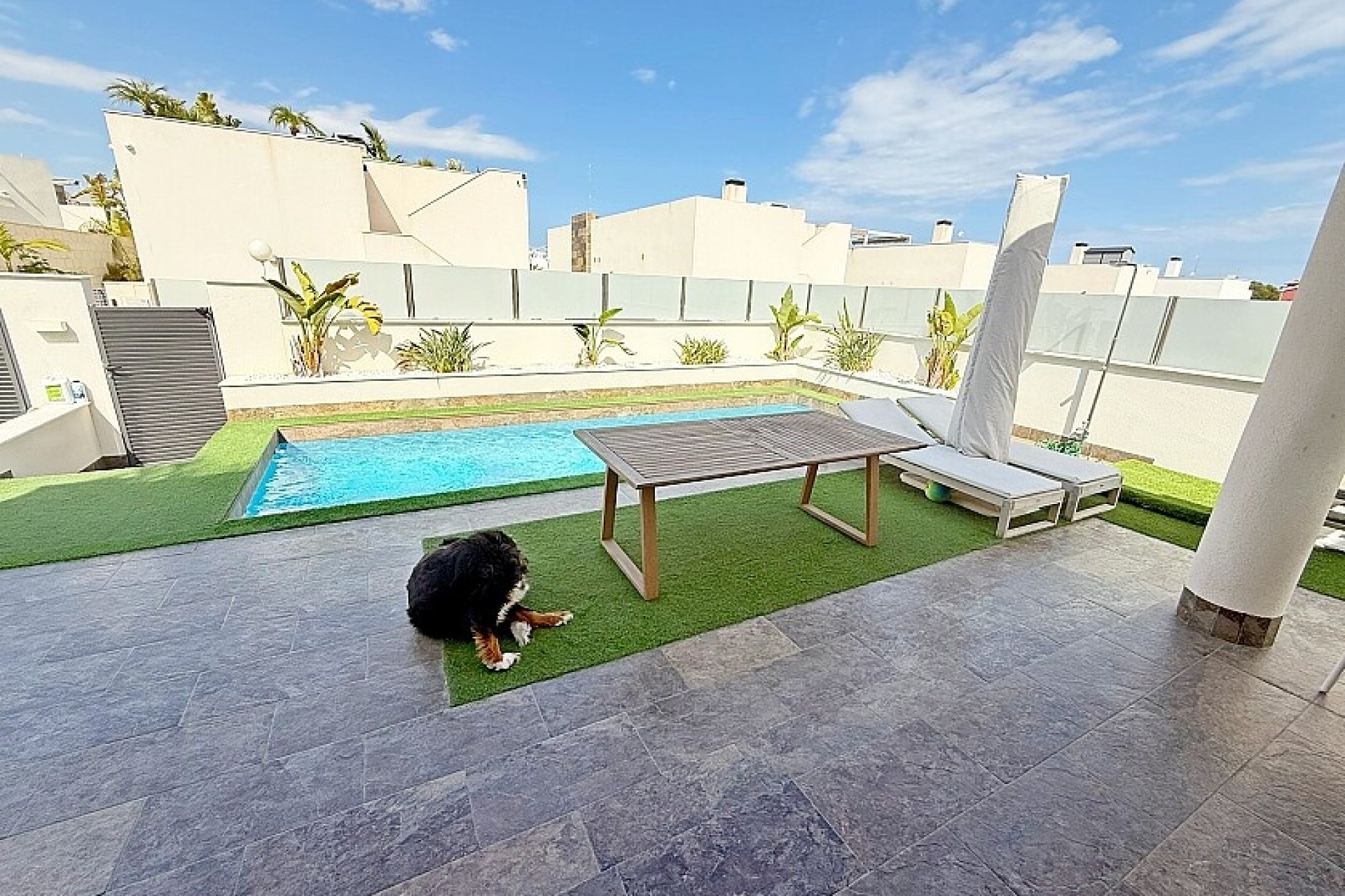 Resale - Luxury villa - Orihuela Costa - Villamartín