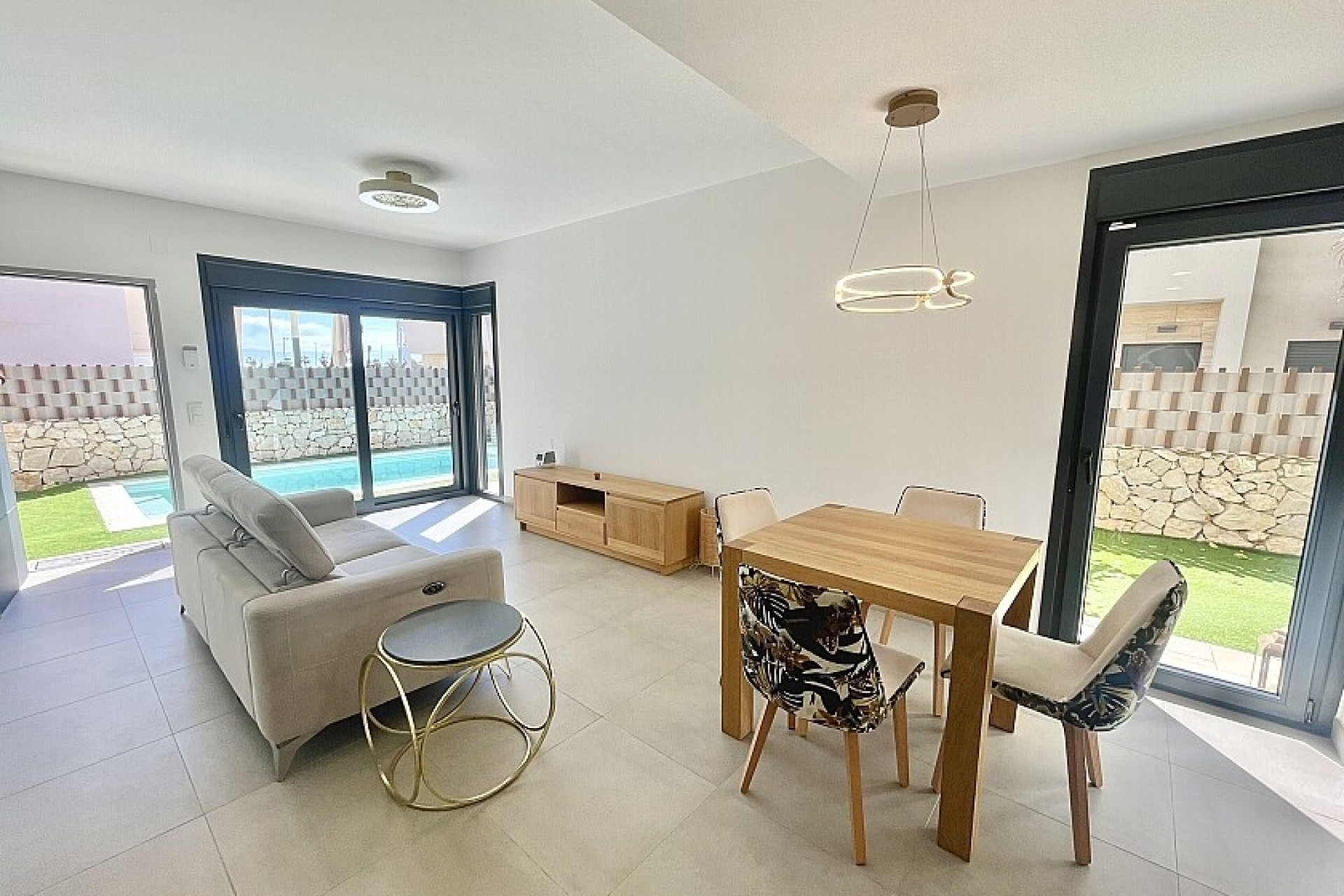 Resale - Luxury villa - Pilar de la Horadada - Las Higuericas