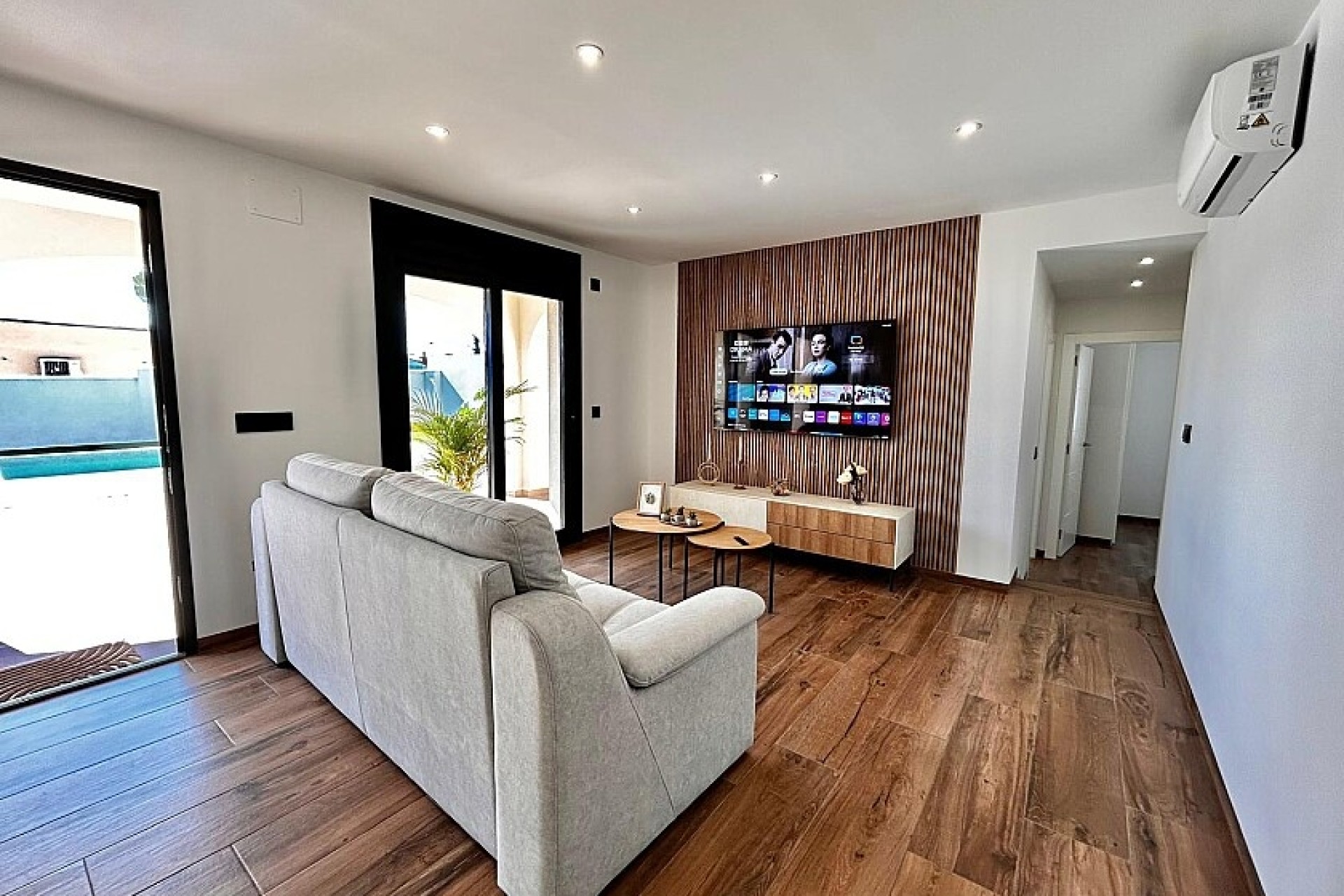 Resale - Luxury villa - Torrevieja - Los Balcones