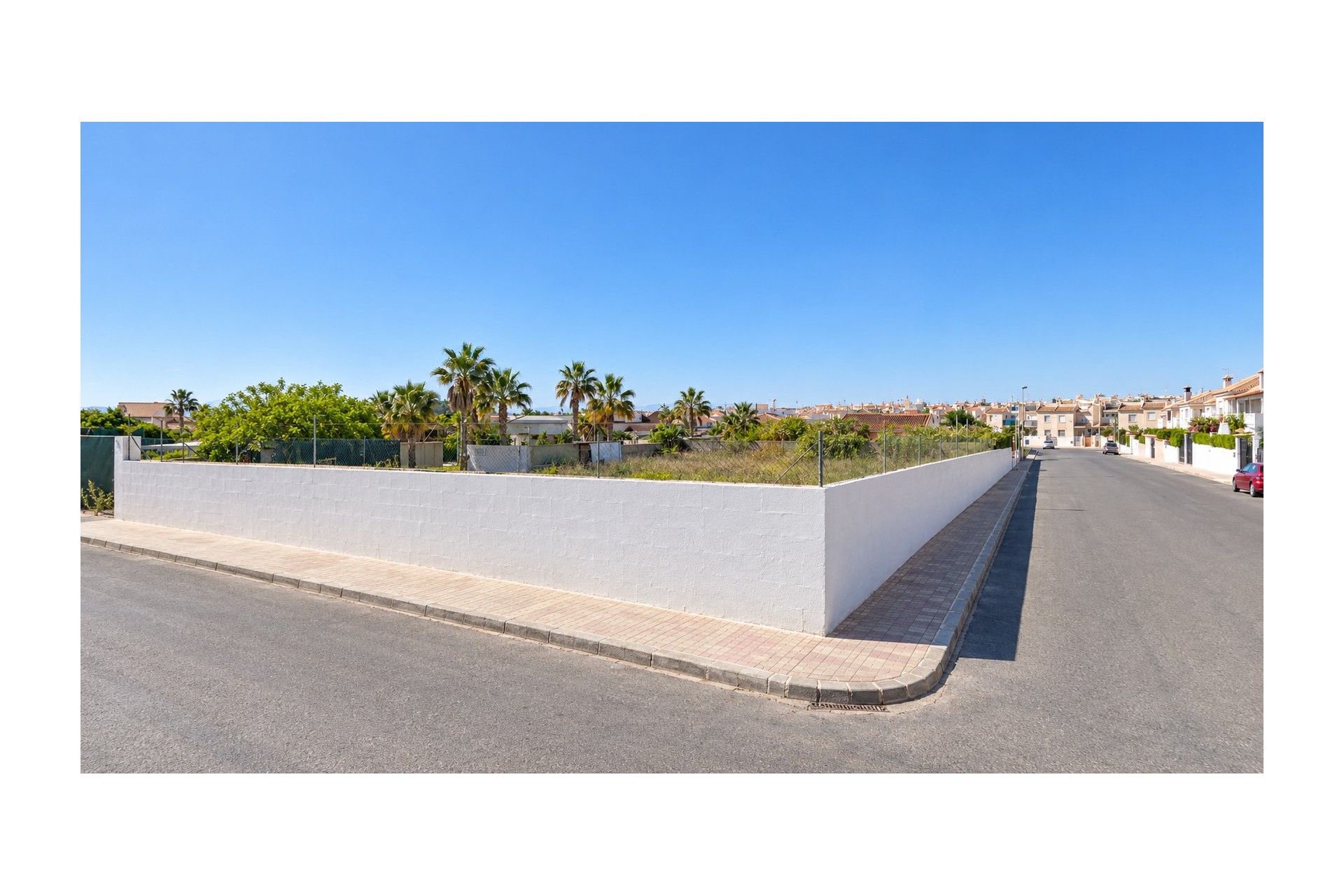 Resale - Plot / Land - Torrevieja - El Chaparral
