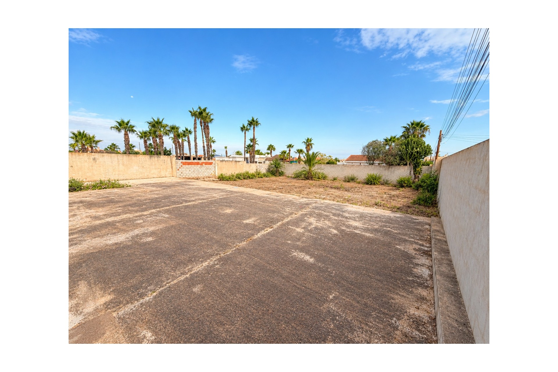 Resale - Plot / Land - Torrevieja - El Chaparral