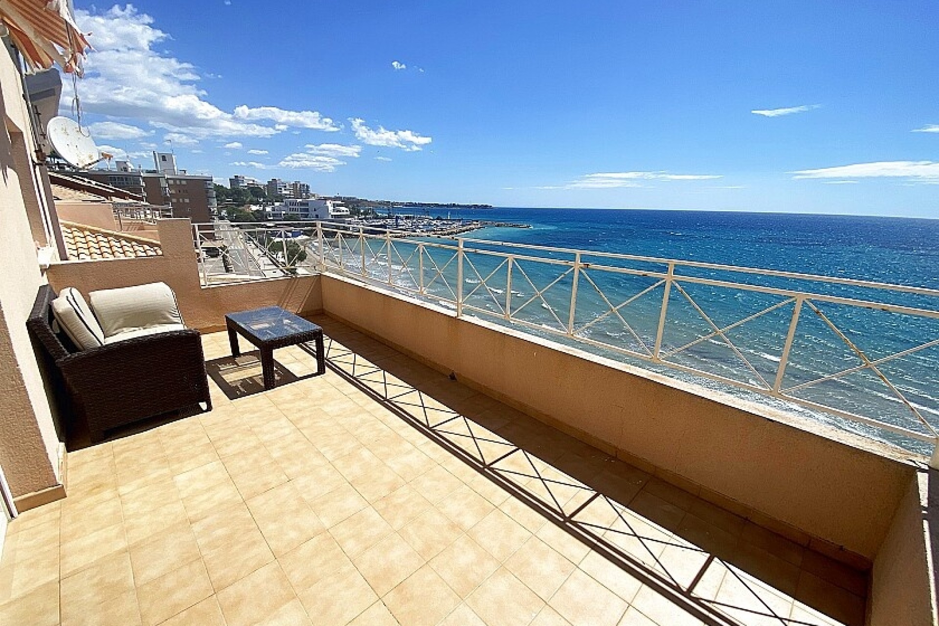 Resale - Semidetached villa - Orihuela Costa - Dehesa de campoamor