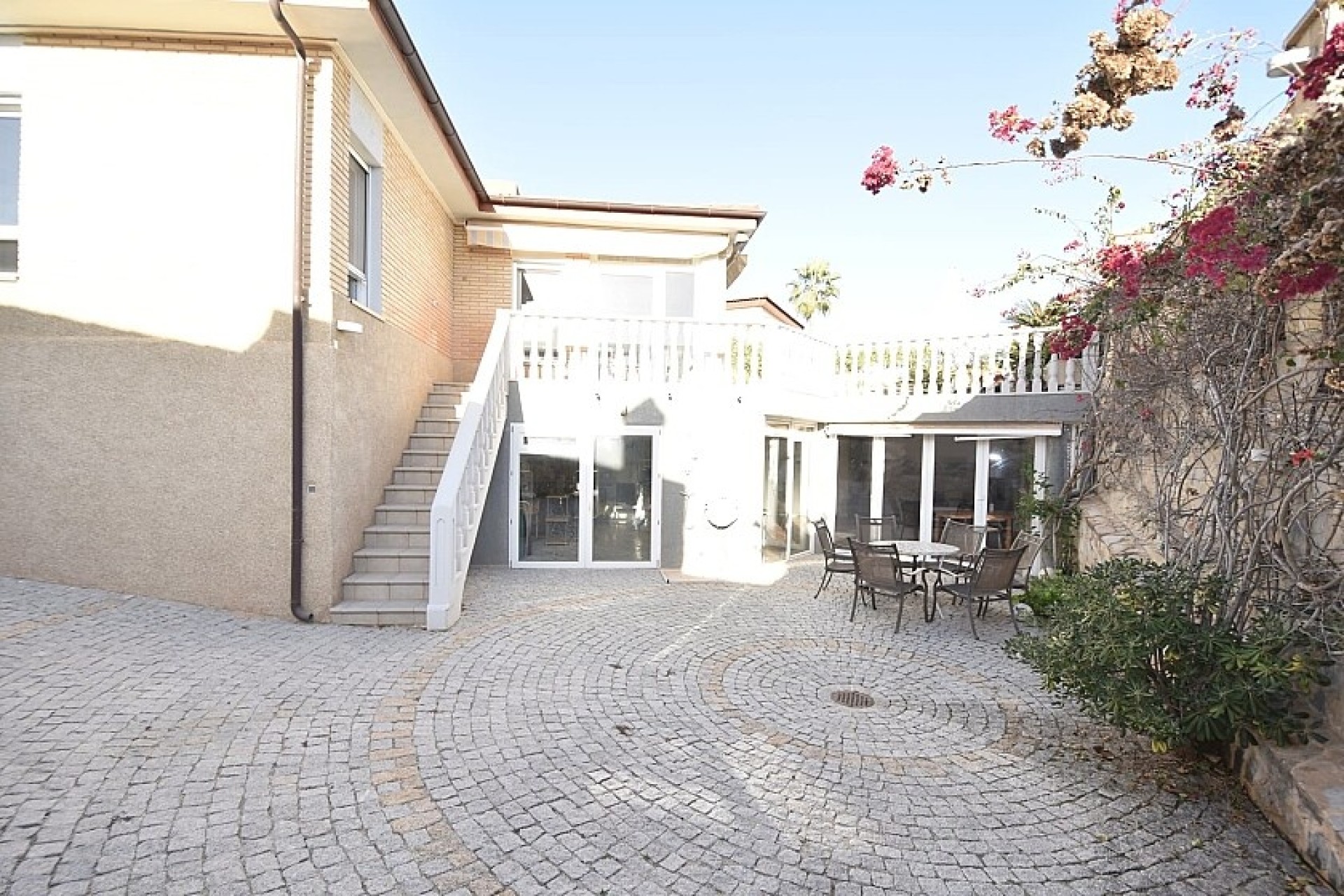 Resale - Semidetached villa - Orihuela Costa - La Zenia
