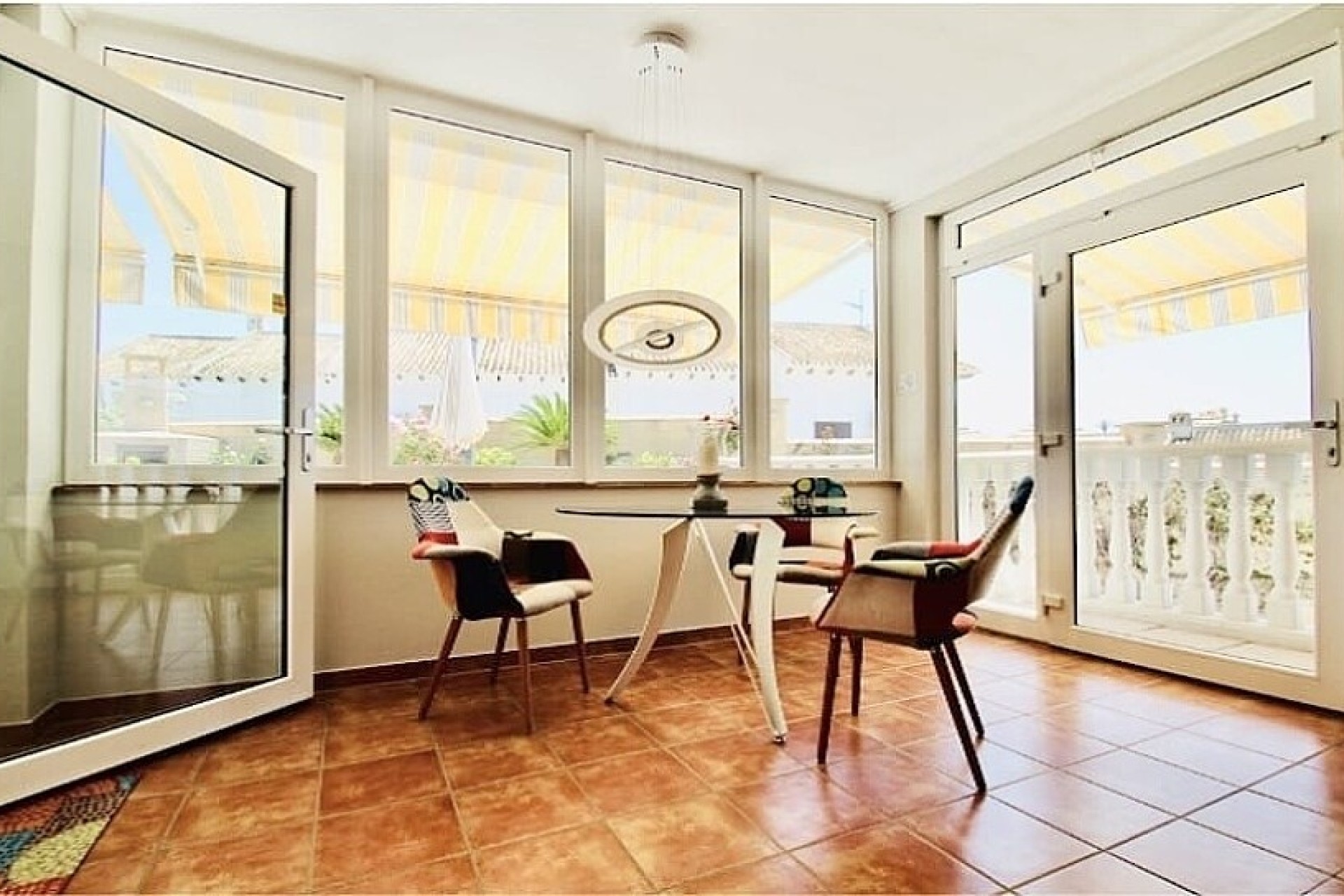 Resale - Semidetached villa - Orihuela Costa - La Zenia
