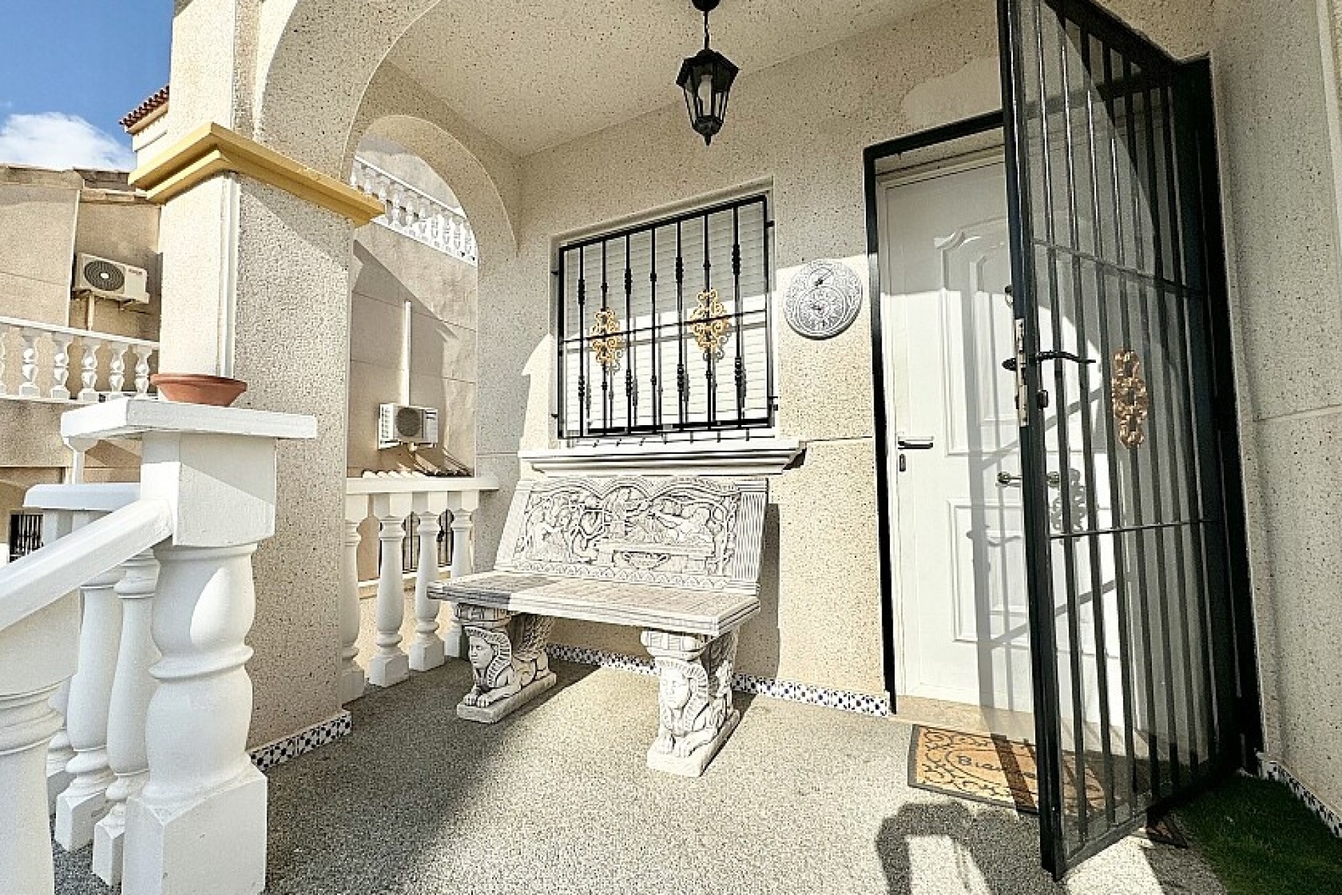 Resale - Semidetached villa - Orihuela Costa - Las Filipinas