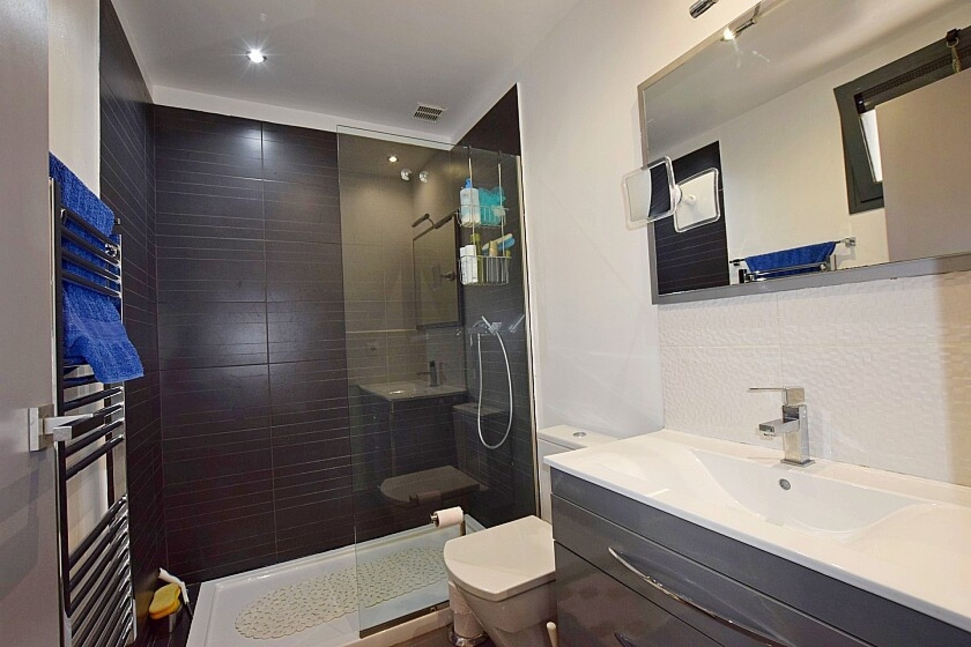 Resale - Semidetached villa - Orihuela Costa - Villamartín