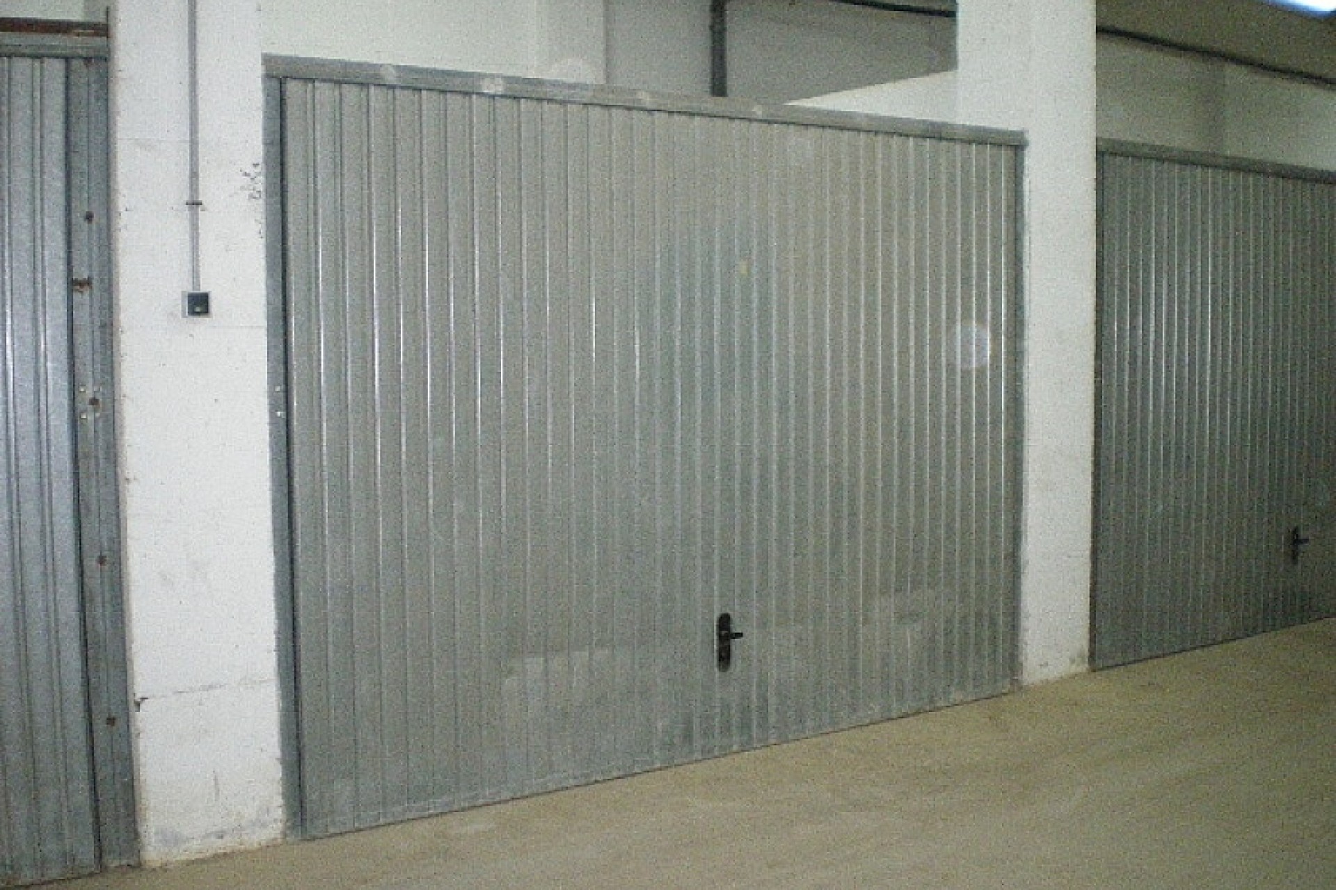 Resale - Storage room and parking - Orihuela Costa - Villamartín