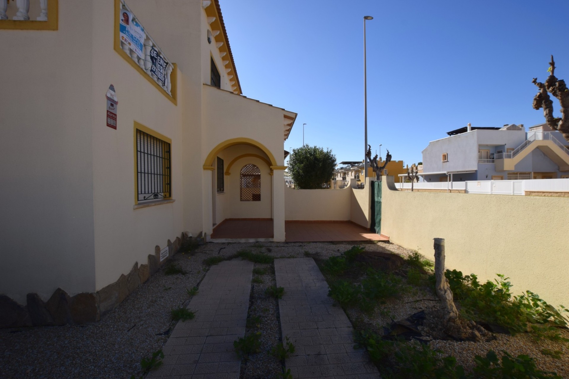Resale - Townhouse - El Mojón