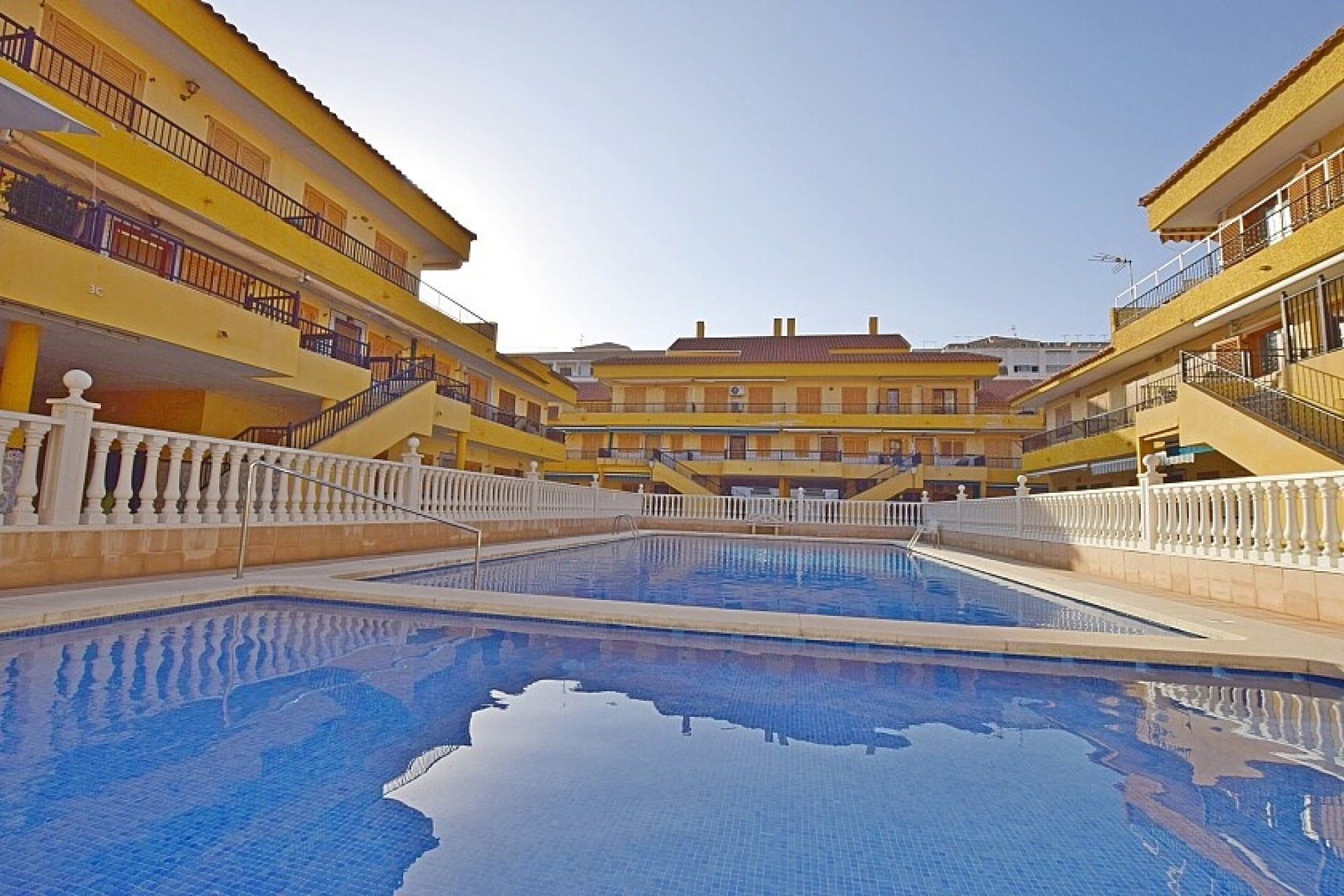 Resale - Townhouse - La Mata
