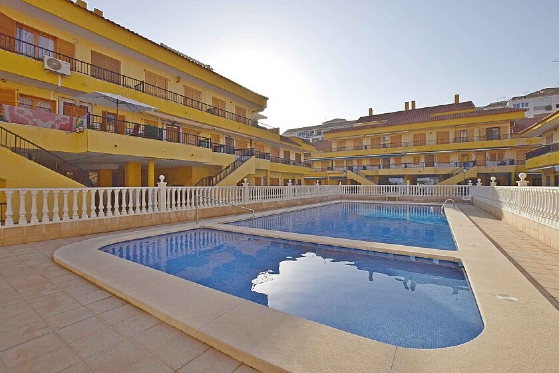 Resale - Townhouse - La Mata