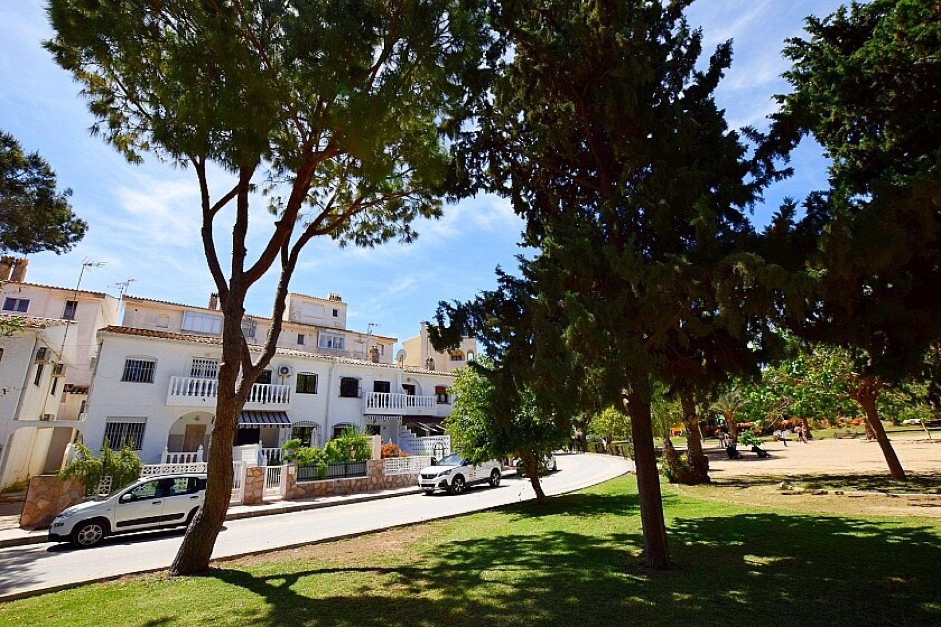 Resale - Townhouse - Orihuela Costa - La Zenia